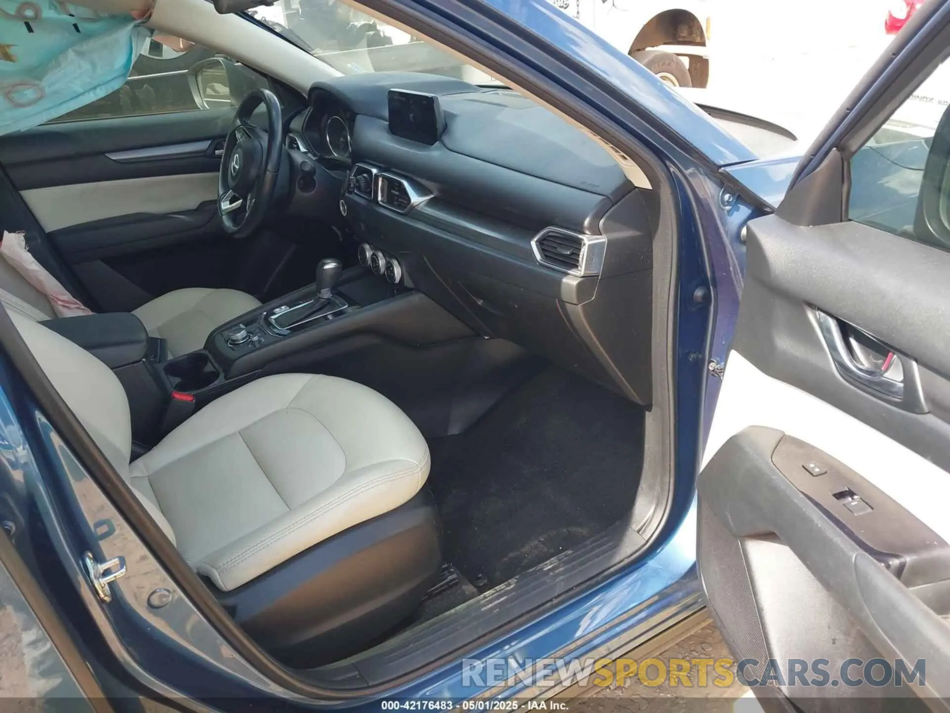 5 Photograph of a damaged car JM3KFABM4K0651803 MAZDA CX-5 2019