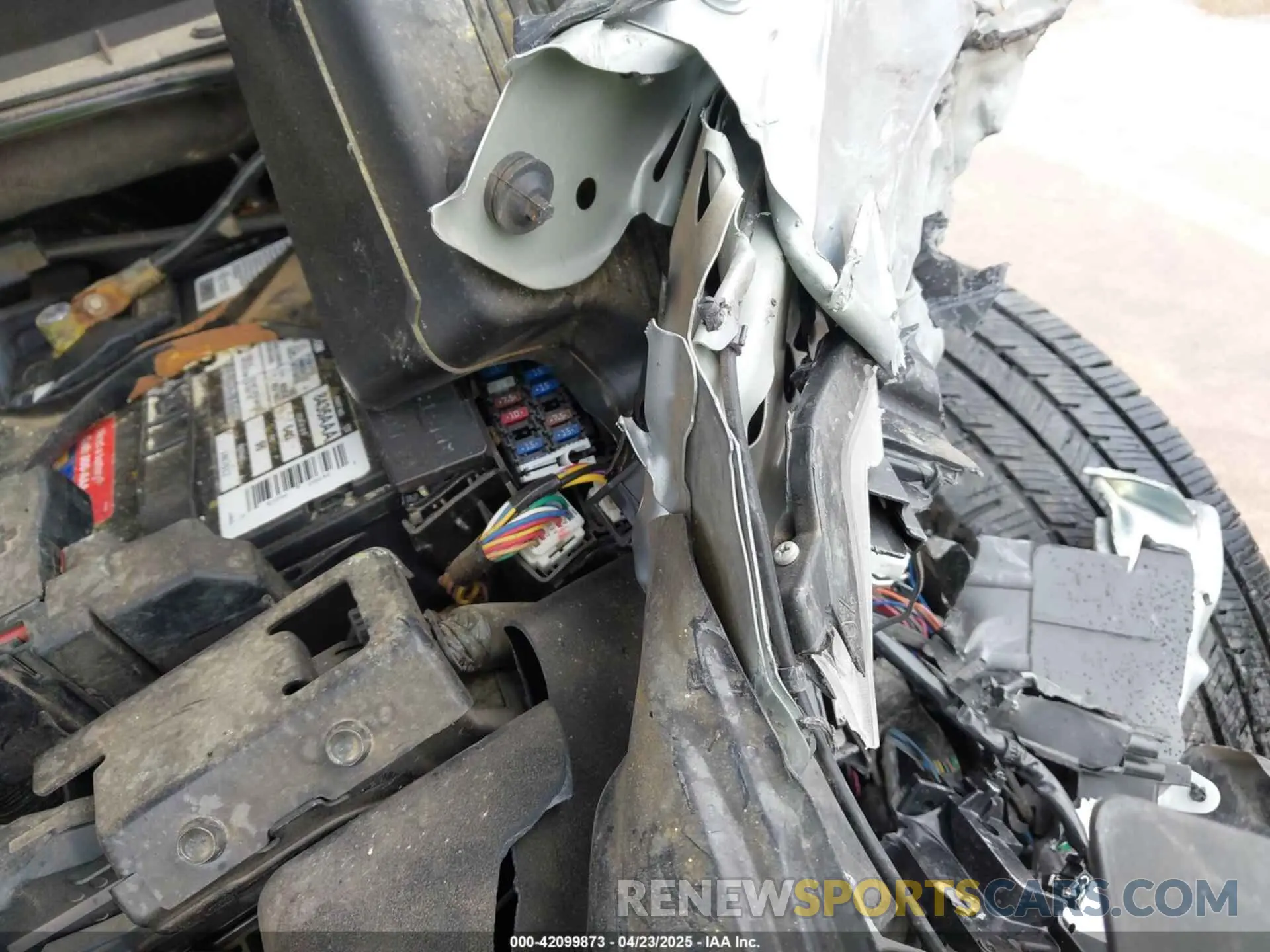 18 Photograph of a damaged car JM3KFABM7K0677571 MAZDA CX-5 2019