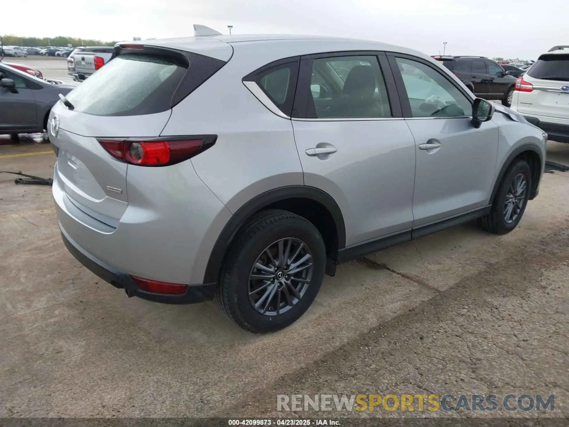 4 Photograph of a damaged car JM3KFABM7K0677571 MAZDA CX-5 2019