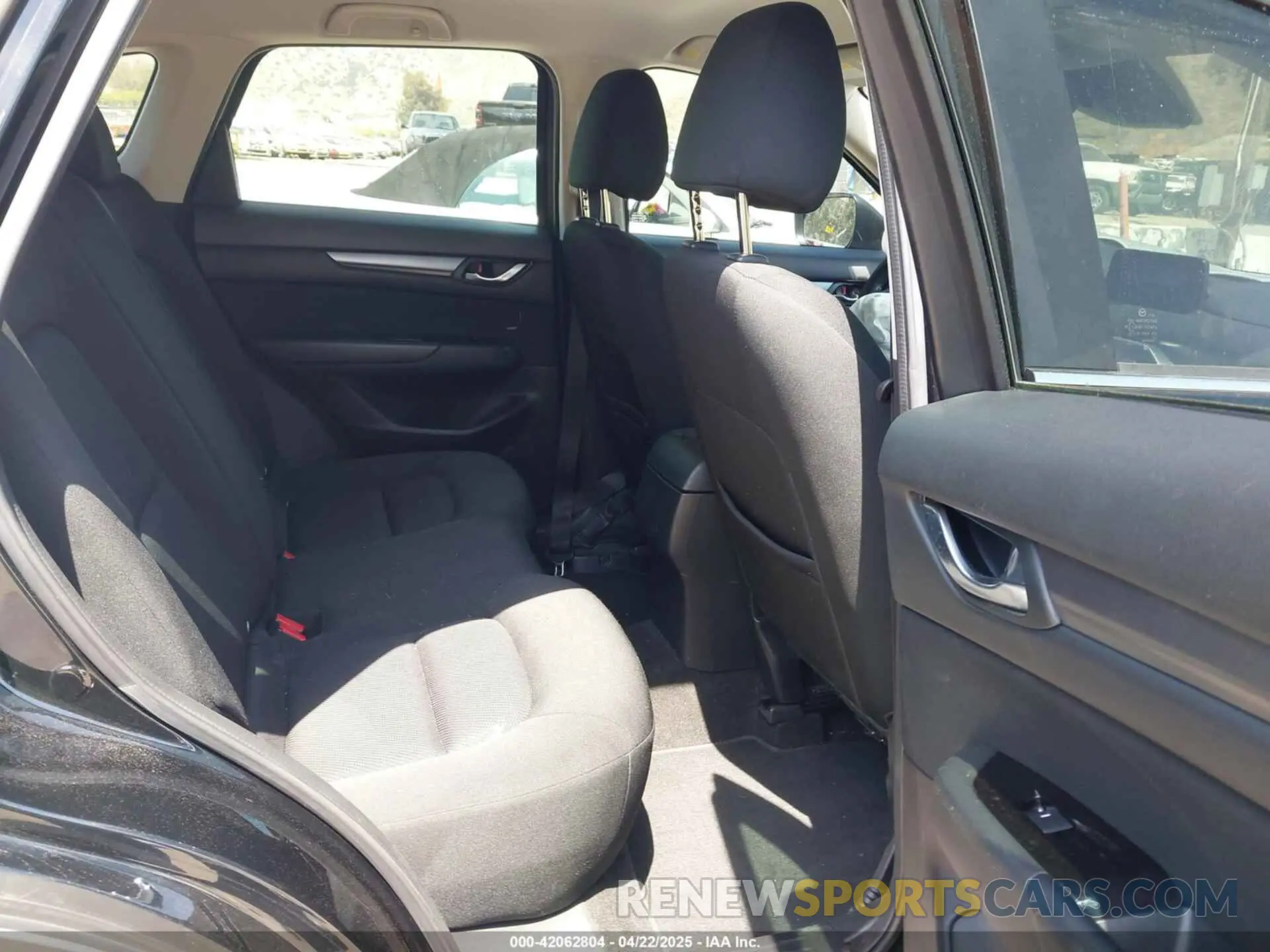 8 Photograph of a damaged car JM3KFABM7K1509987 MAZDA CX-5 2019