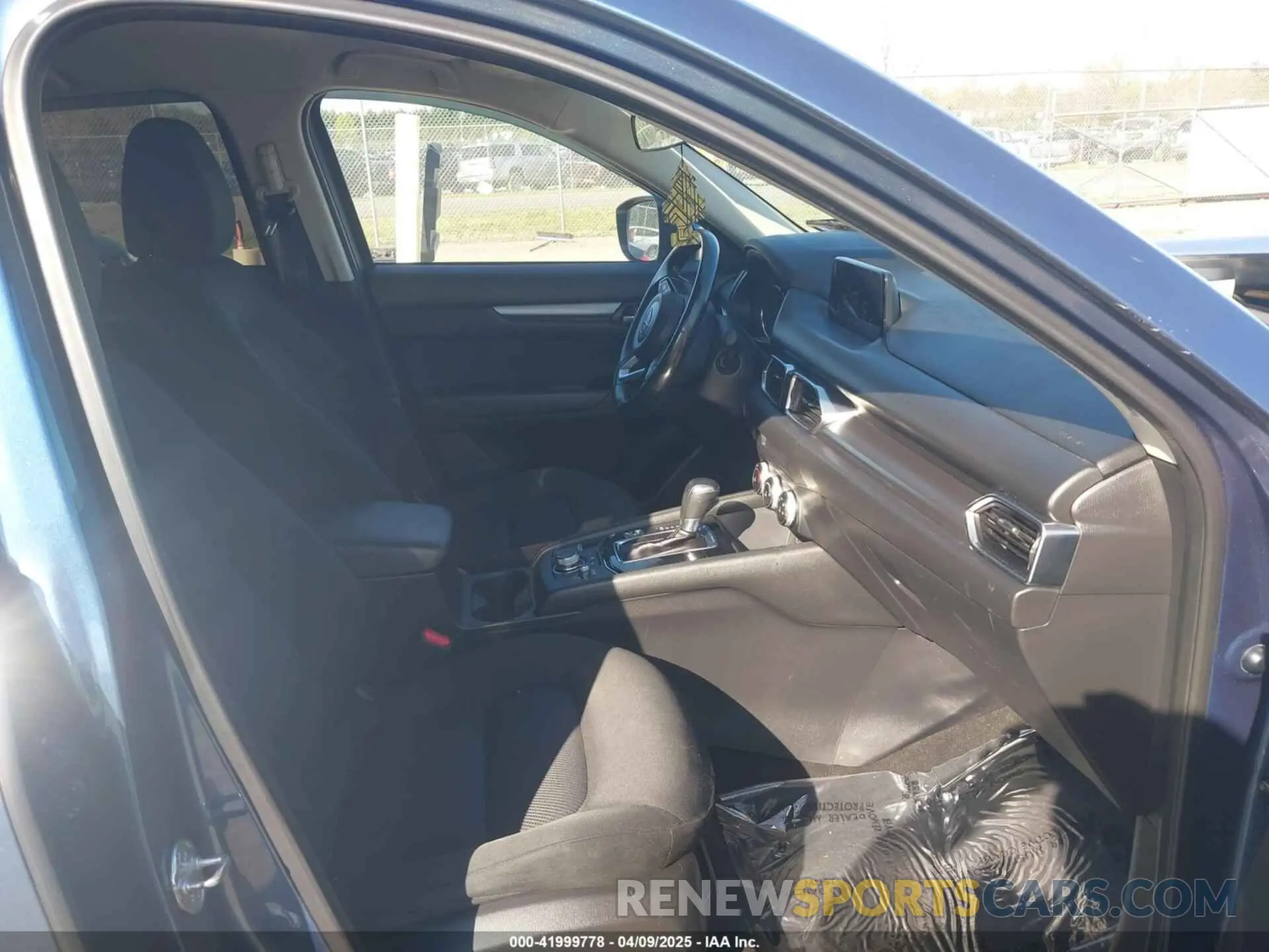 5 Photograph of a damaged car JM3KFABM9K1548600 MAZDA CX-5 2019