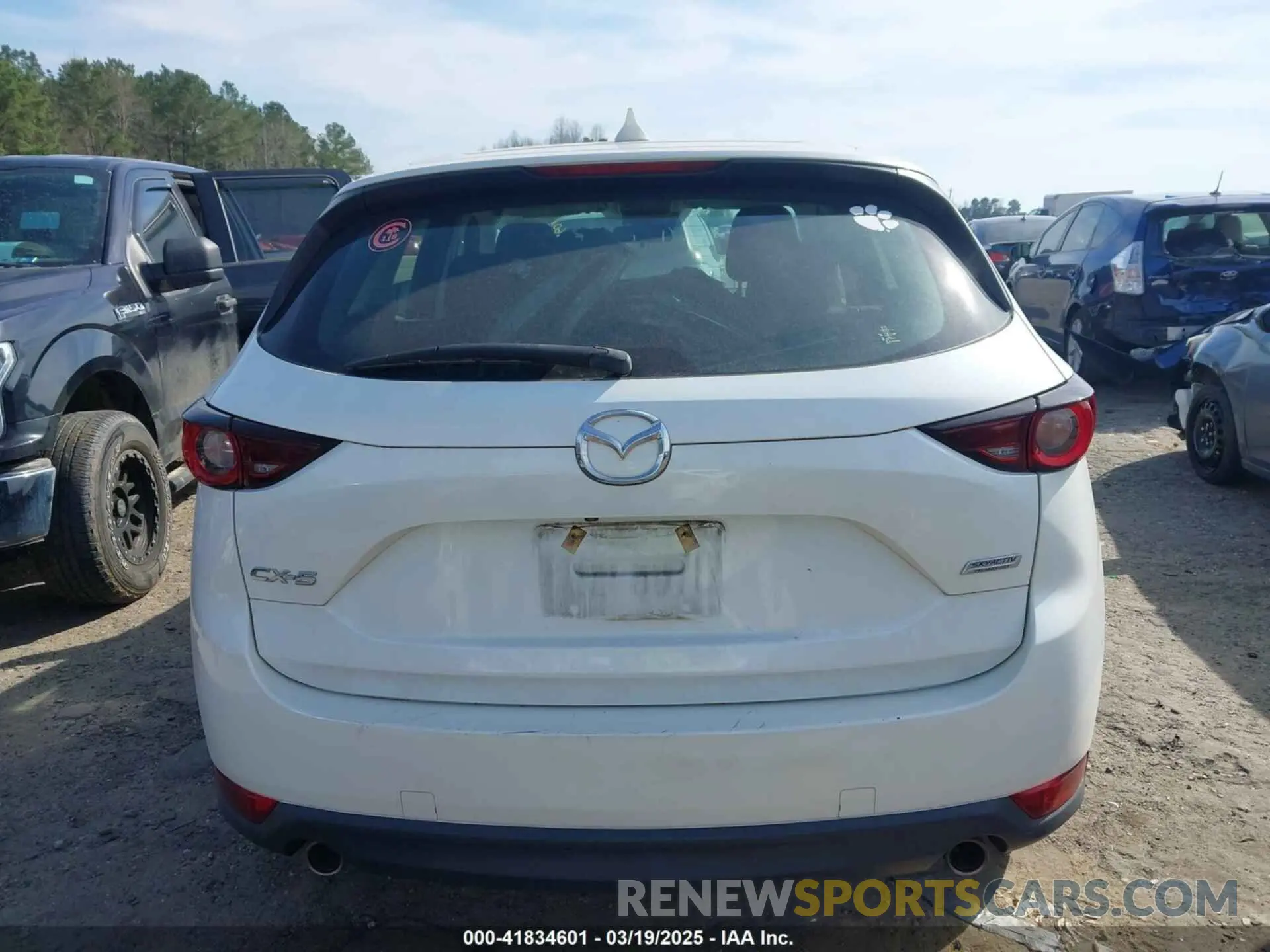 17 Photograph of a damaged car JM3KFABMXK1504069 MAZDA CX-5 2019