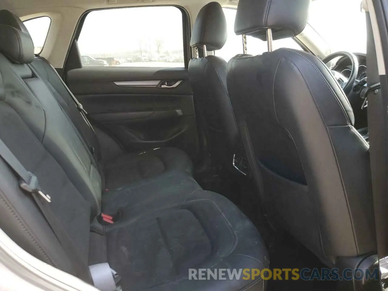 11 Photograph of a damaged car JM3KFACM0K1559676 MAZDA CX-5 2019