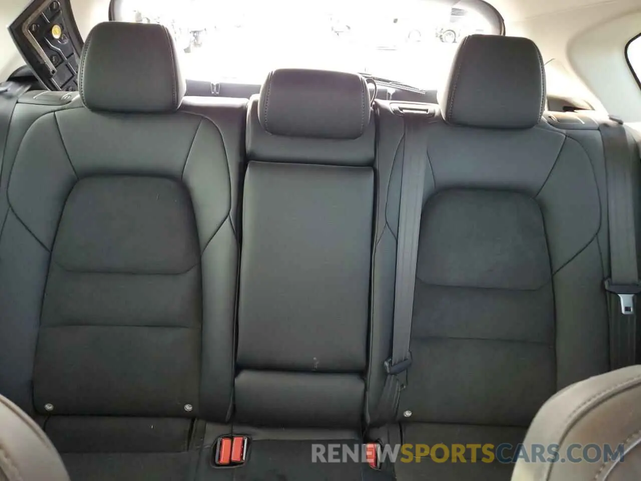 10 Photograph of a damaged car JM3KFACM0K1587977 MAZDA CX-5 2019