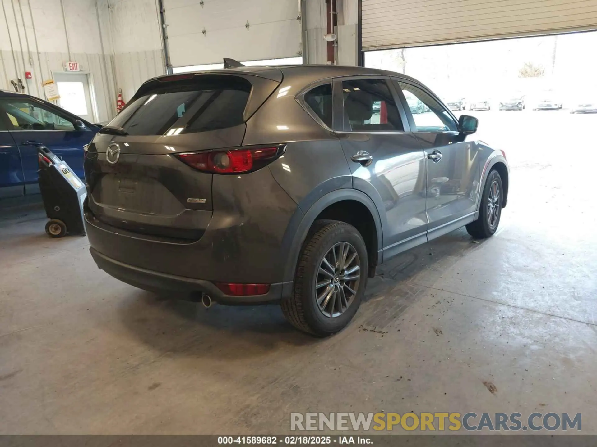 4 Photograph of a damaged car JM3KFACM0K1594735 MAZDA CX-5 2019