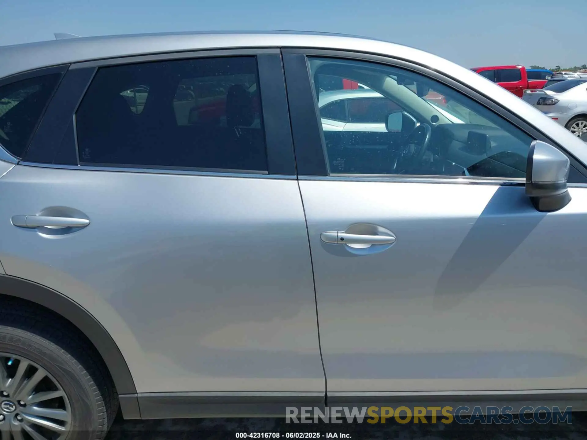 13 Photograph of a damaged car JM3KFACM1K1507229 MAZDA CX-5 2019