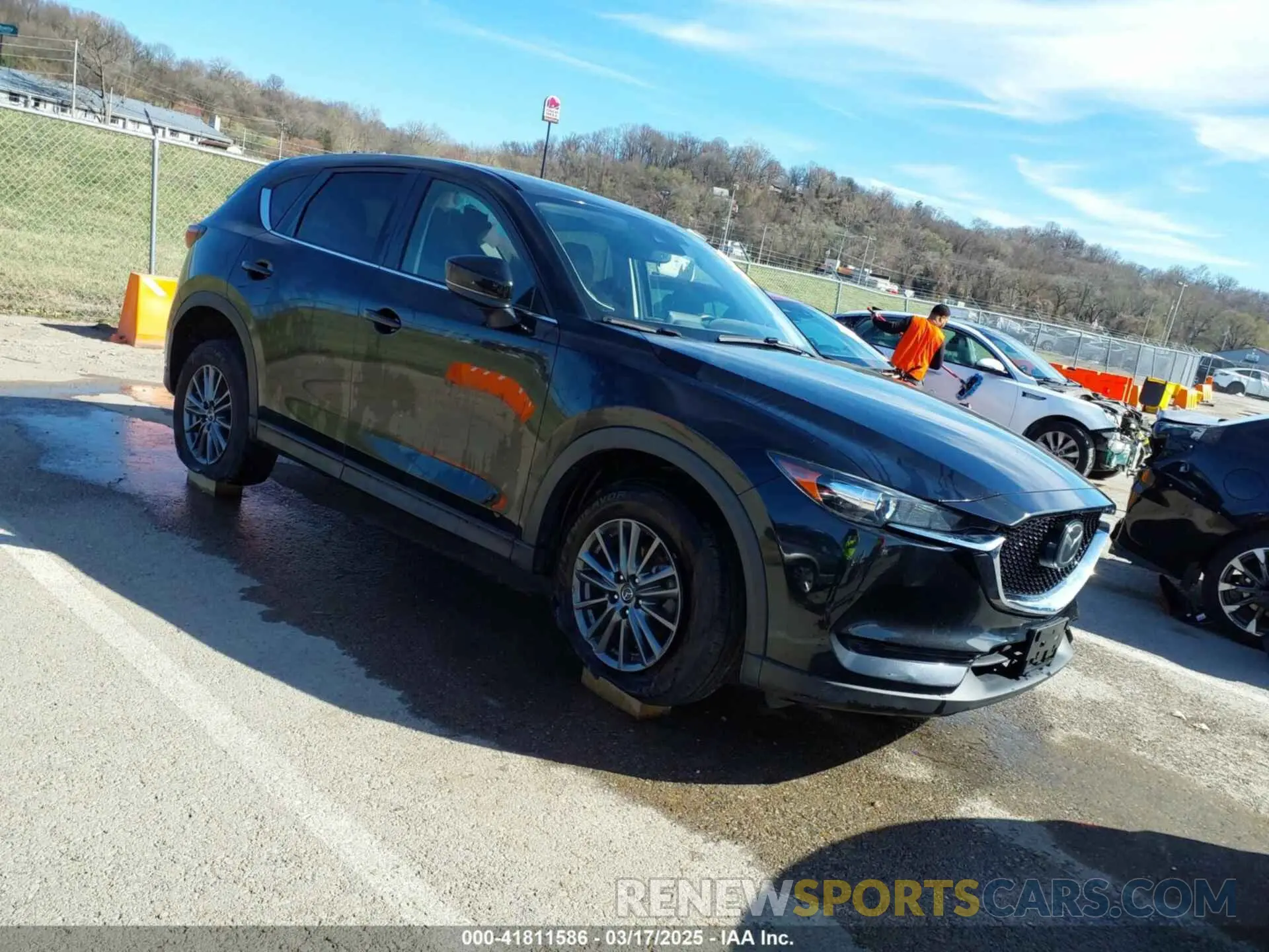 1 Photograph of a damaged car JM3KFACM2K1660119 MAZDA CX-5 2019