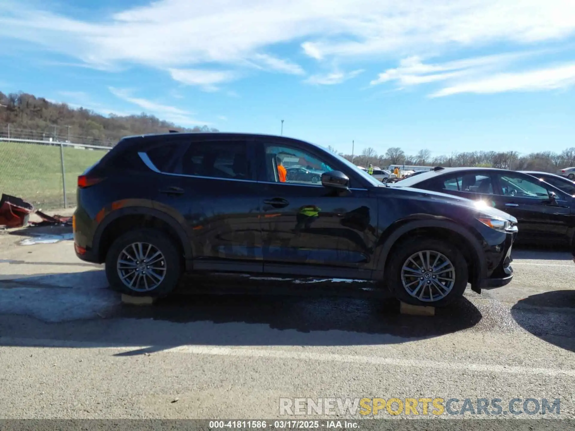 13 Photograph of a damaged car JM3KFACM2K1660119 MAZDA CX-5 2019