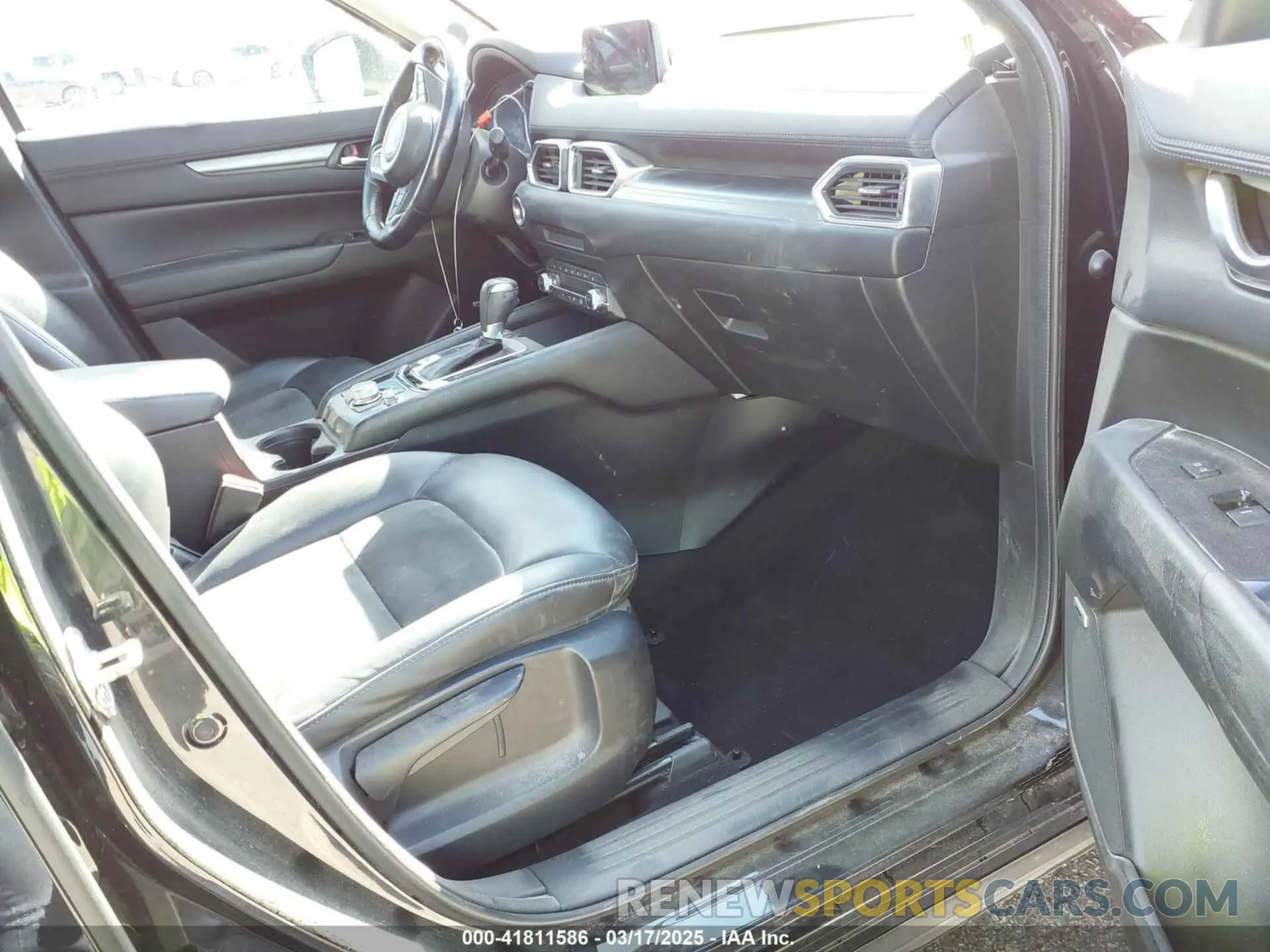 5 Photograph of a damaged car JM3KFACM2K1660119 MAZDA CX-5 2019