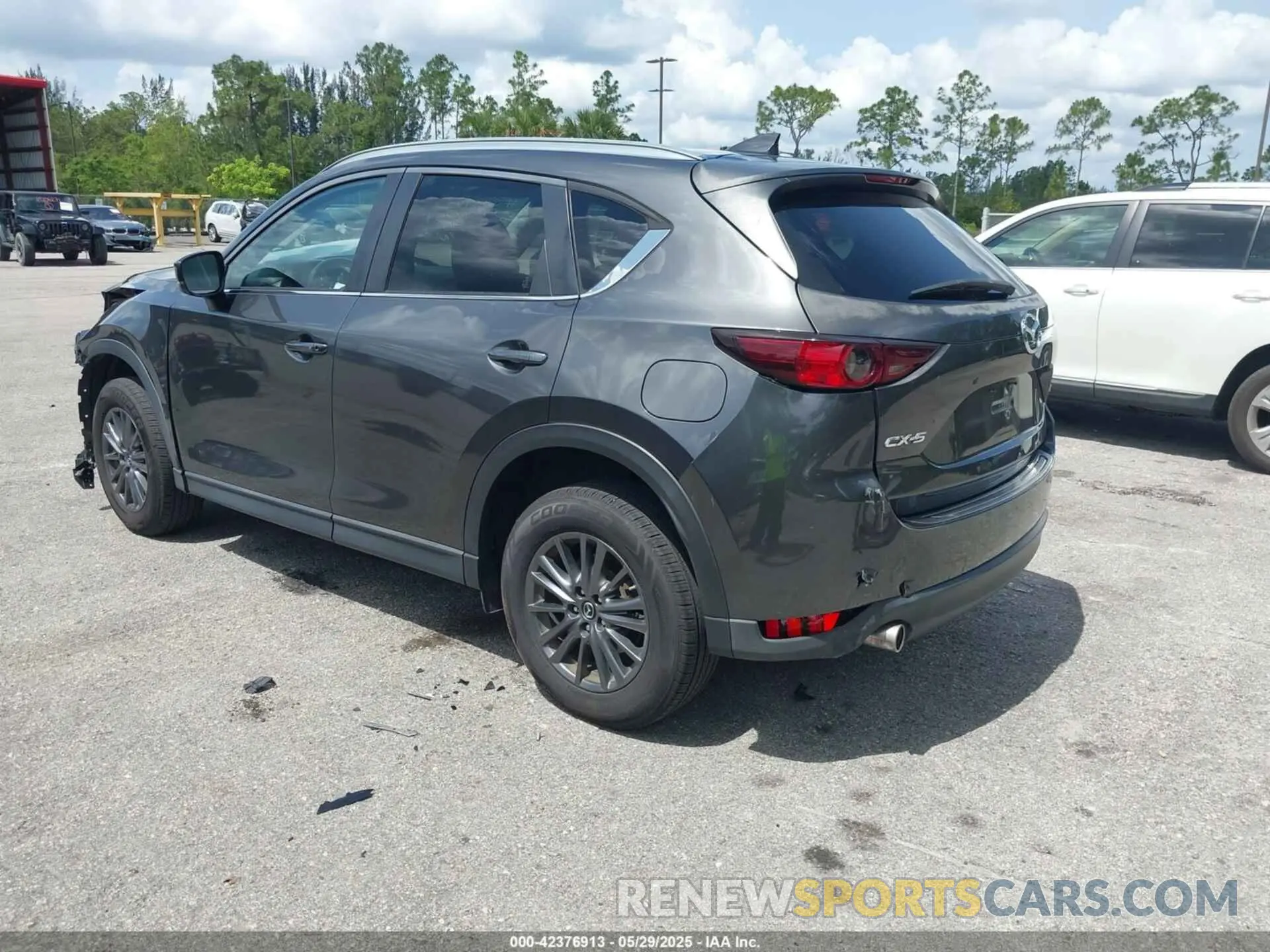 3 Photograph of a damaged car JM3KFACM3K0607905 MAZDA CX-5 2019