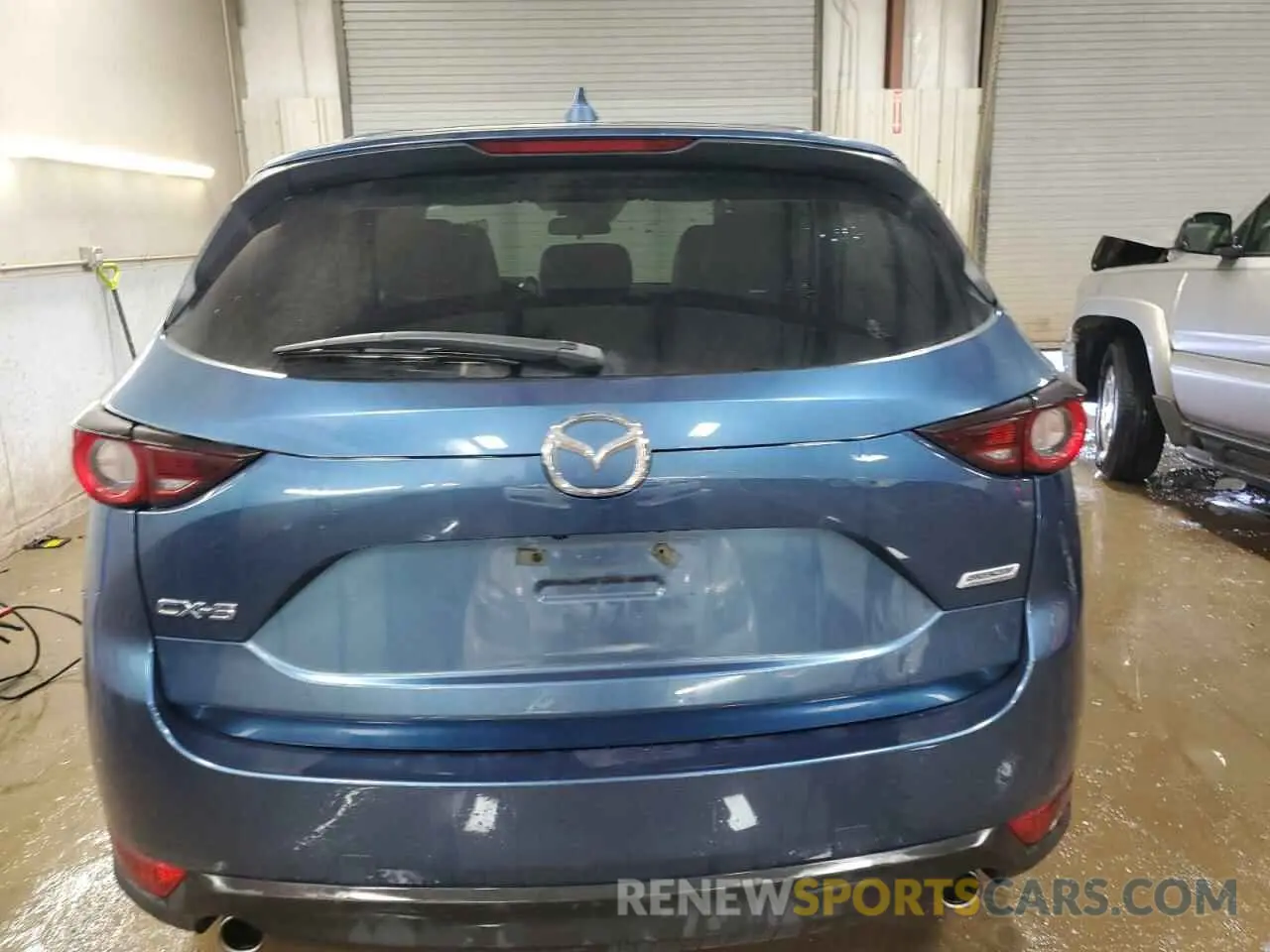 6 Photograph of a damaged car JM3KFACM3K1603122 MAZDA CX-5 2019