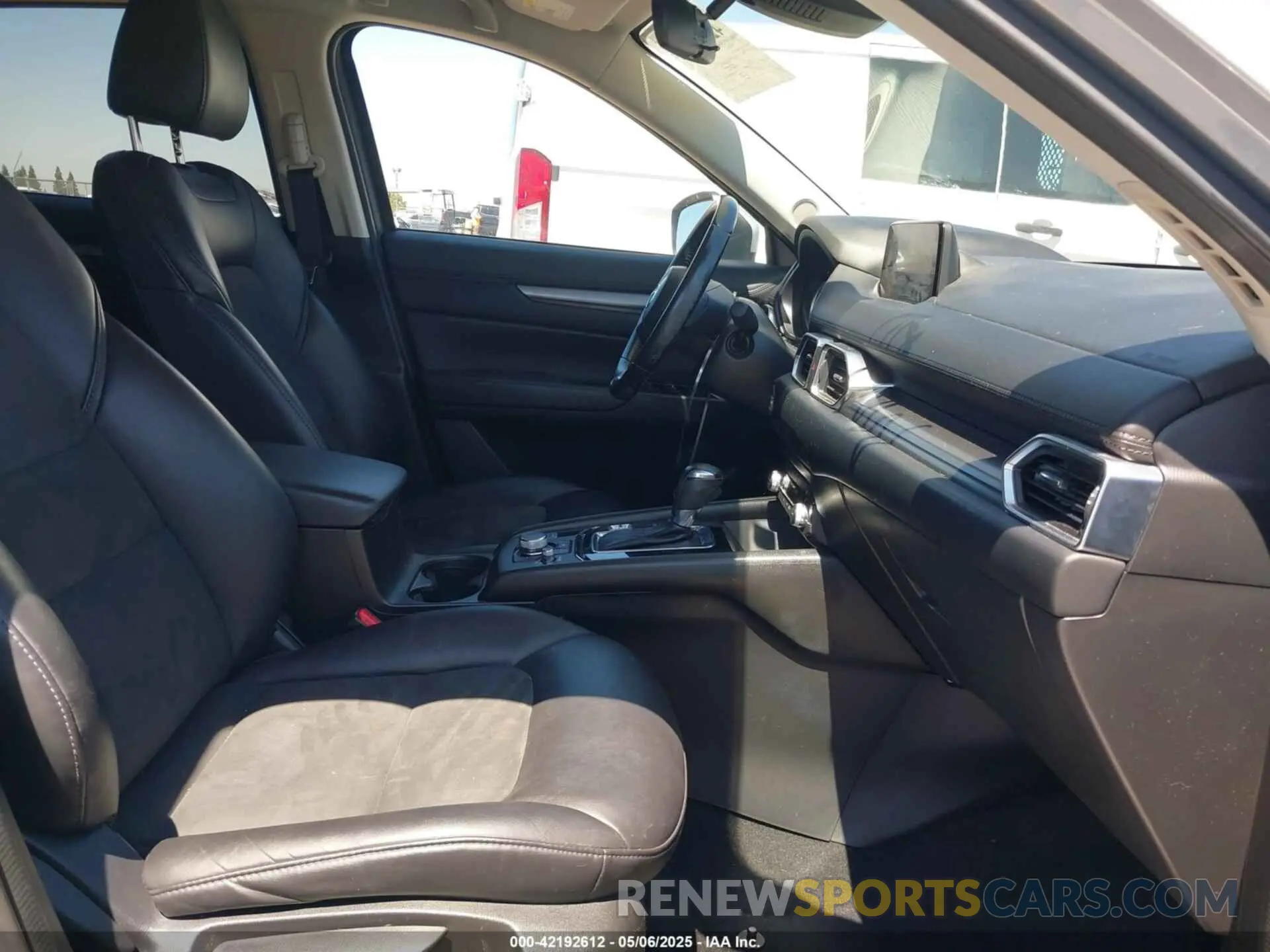 5 Photograph of a damaged car JM3KFACM4K1560958 MAZDA CX-5 2019