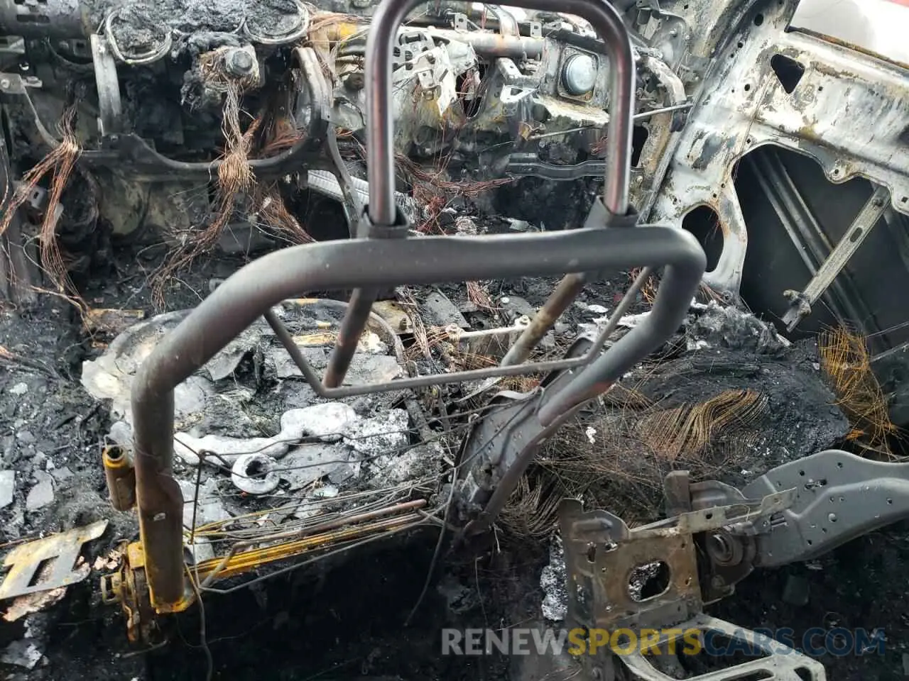 8 Photograph of a damaged car JM3KFACM4K1658646 MAZDA CX-5 2019