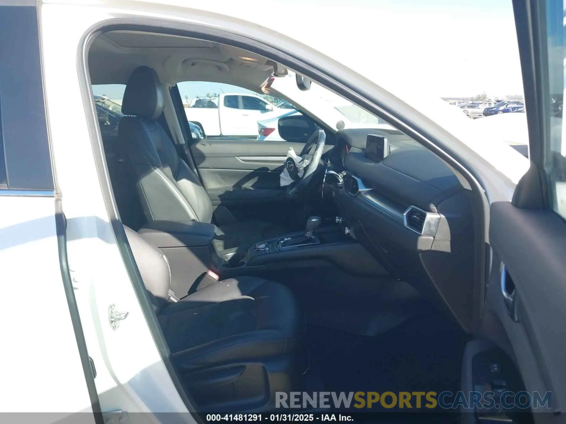 5 Photograph of a damaged car JM3KFACM4K1668352 MAZDA CX-5 2019