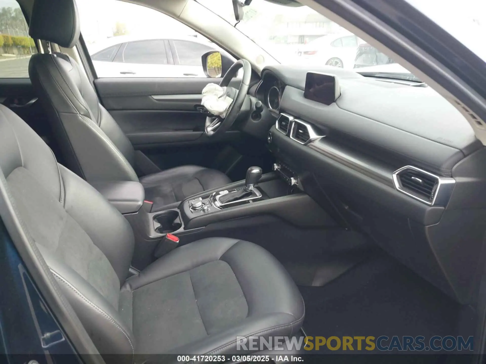 5 Photograph of a damaged car JM3KFACM5K0697137 MAZDA CX-5 2019