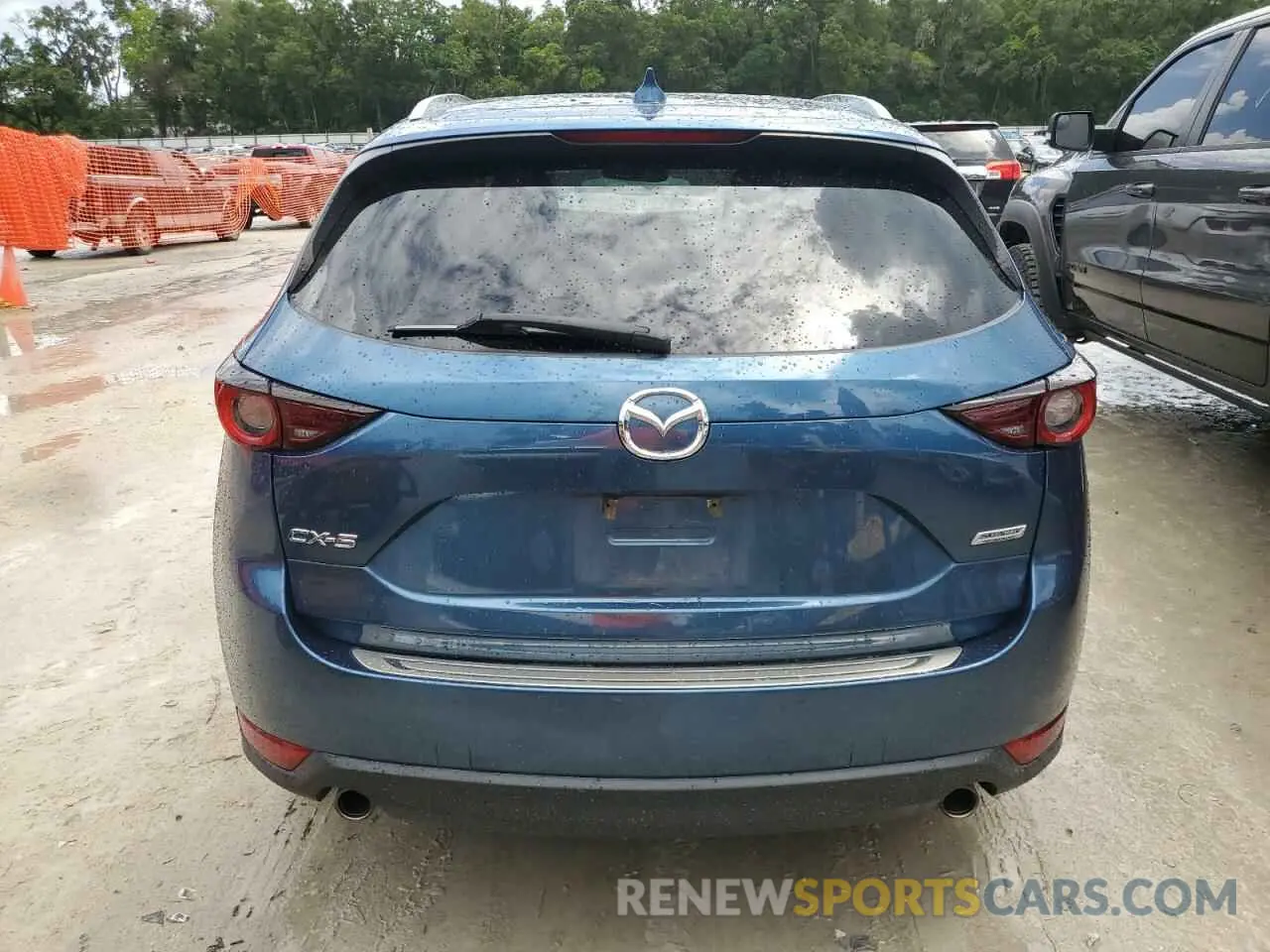 6 Photograph of a damaged car JM3KFACM6K1621761 MAZDA CX-5 2019