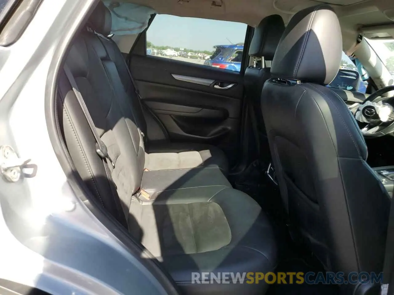 11 Photograph of a damaged car JM3KFACM7K1580461 MAZDA CX-5 2019