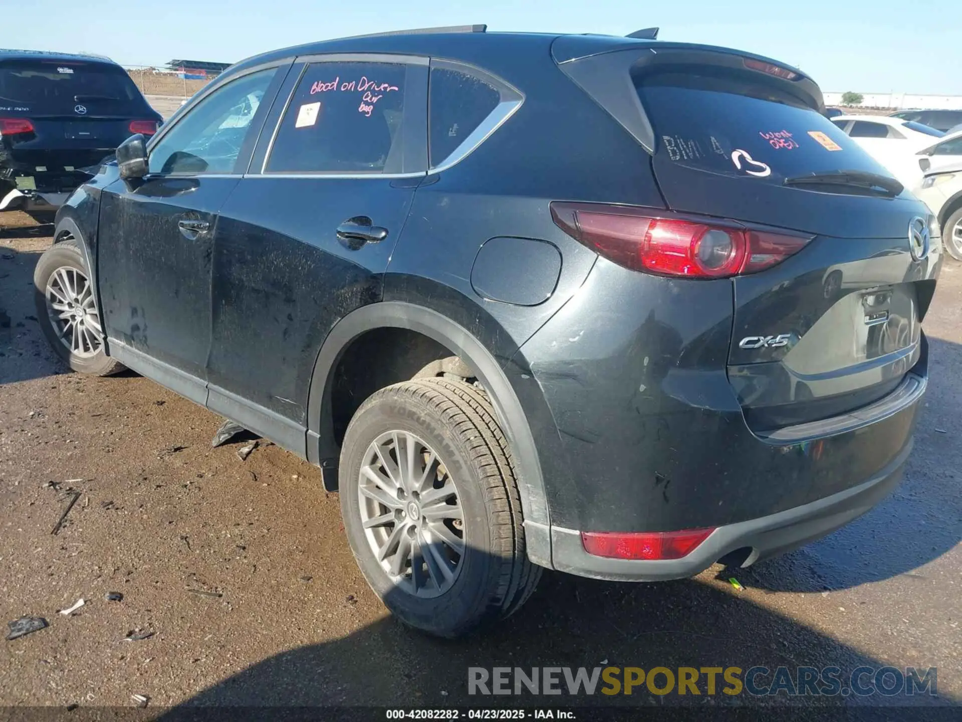 3 Photograph of a damaged car JM3KFACM7K1661508 MAZDA CX-5 2019