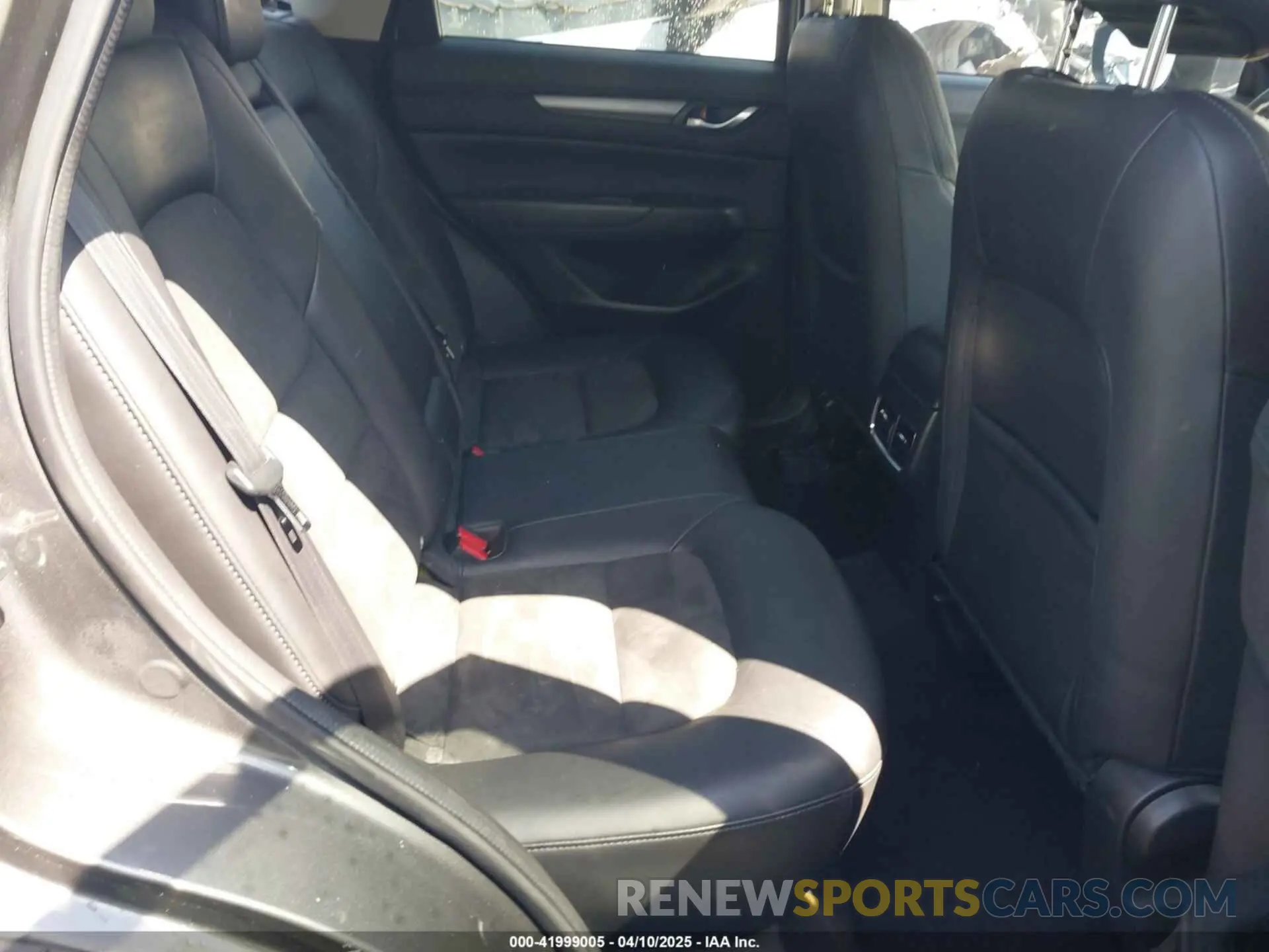 8 Photograph of a damaged car JM3KFACM9K0527170 MAZDA CX-5 2019