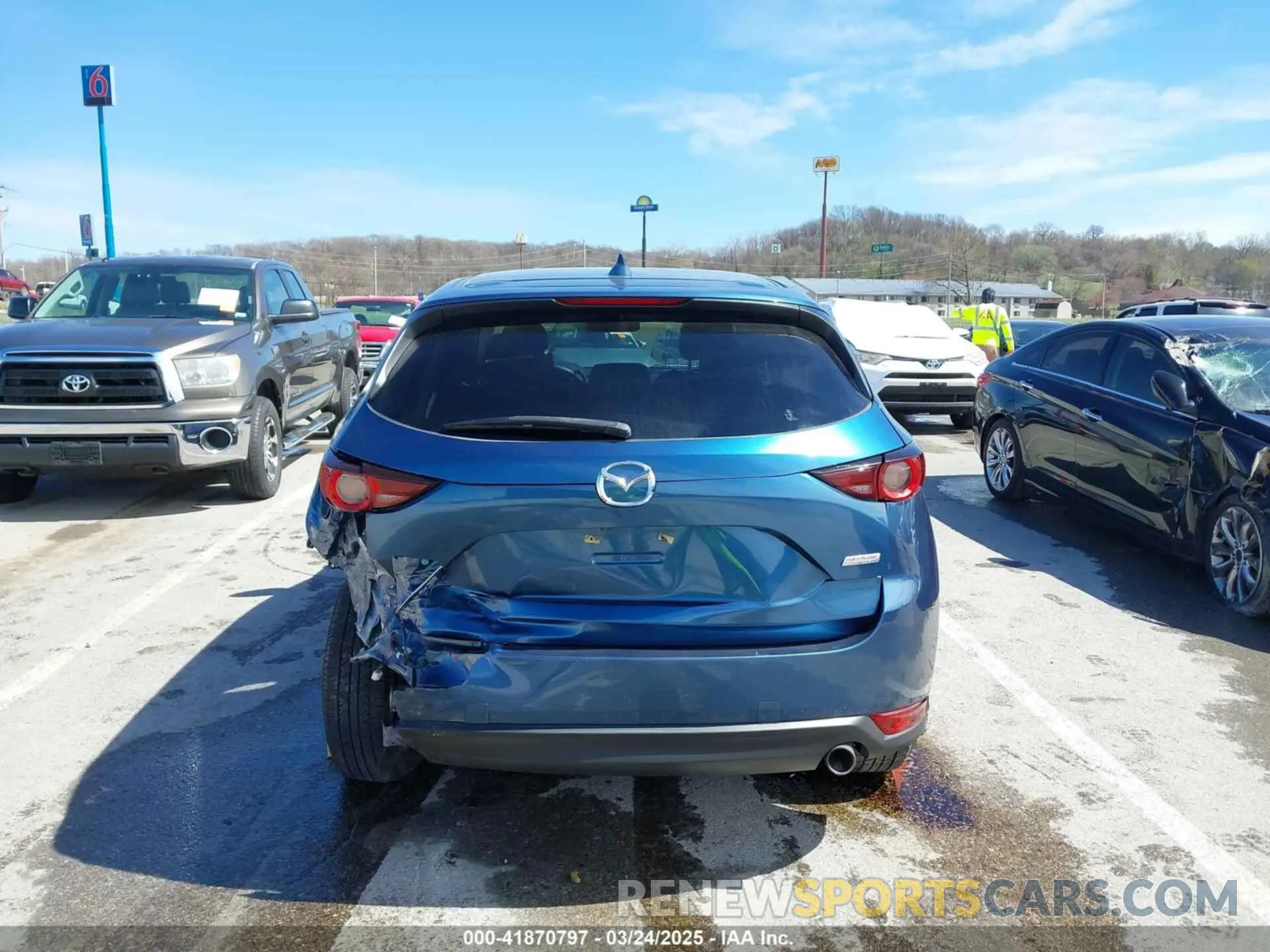 17 Photograph of a damaged car JM3KFACM9K0686951 MAZDA CX-5 2019
