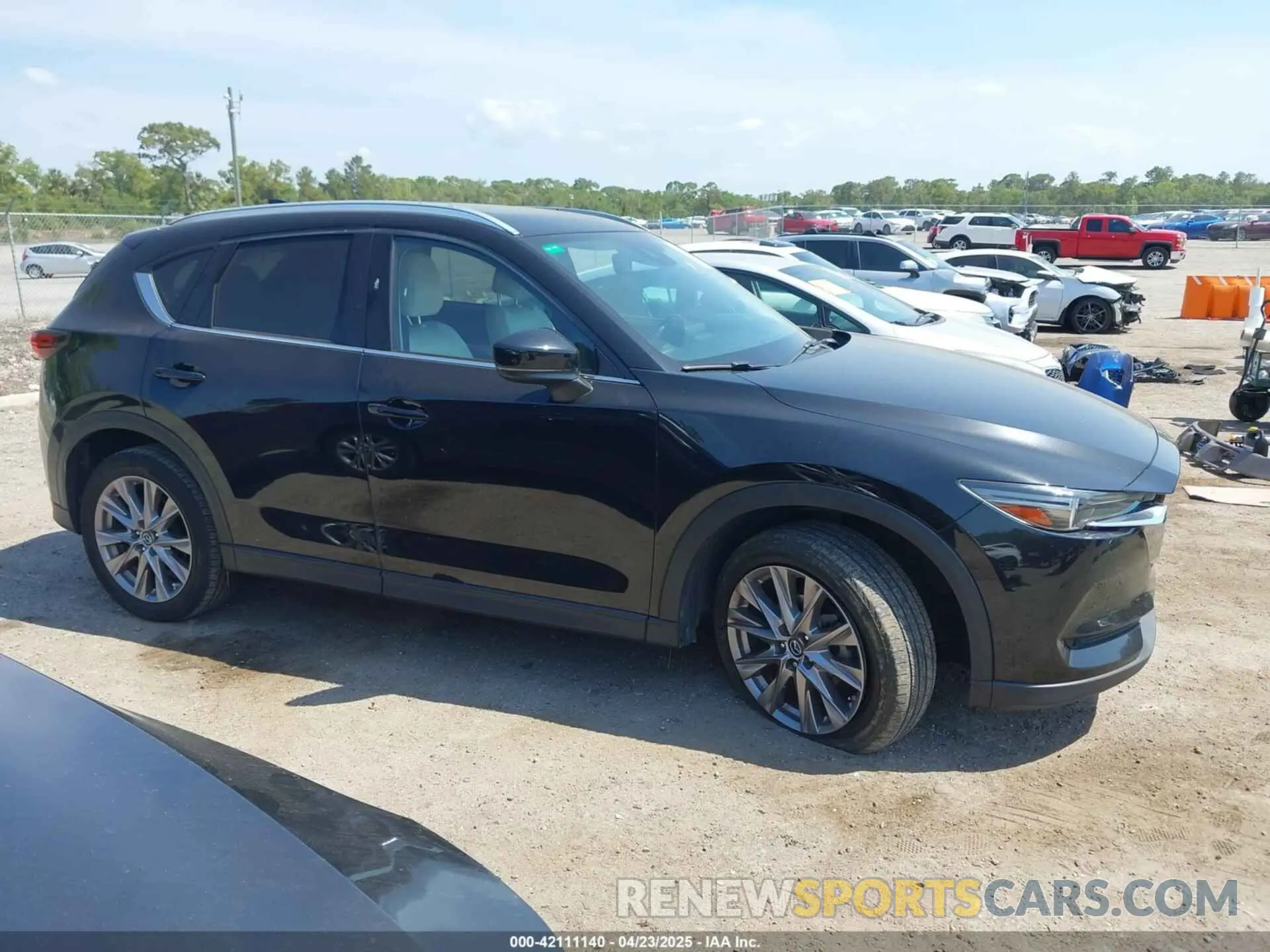 13 Photograph of a damaged car JM3KFADM2K0694677 MAZDA CX-5 2019