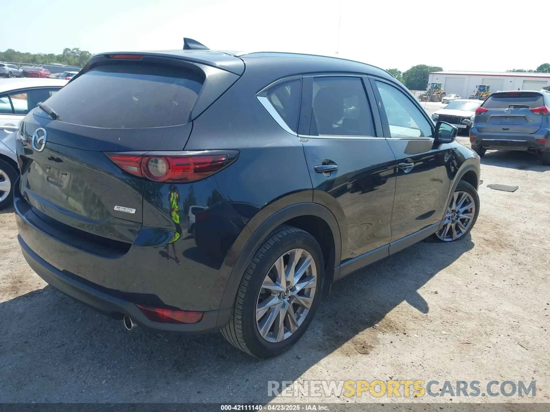 4 Photograph of a damaged car JM3KFADM2K0694677 MAZDA CX-5 2019