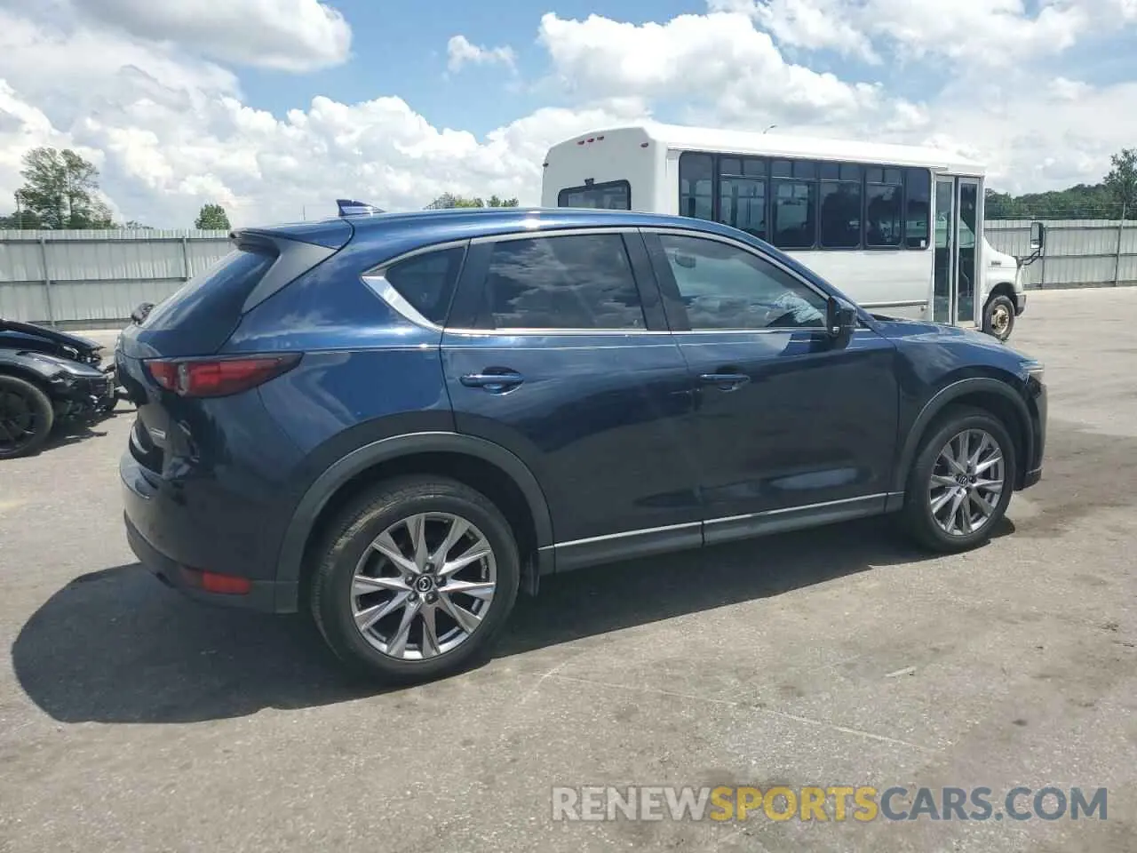 3 Photograph of a damaged car JM3KFADM2K1601120 MAZDA CX-5 2019