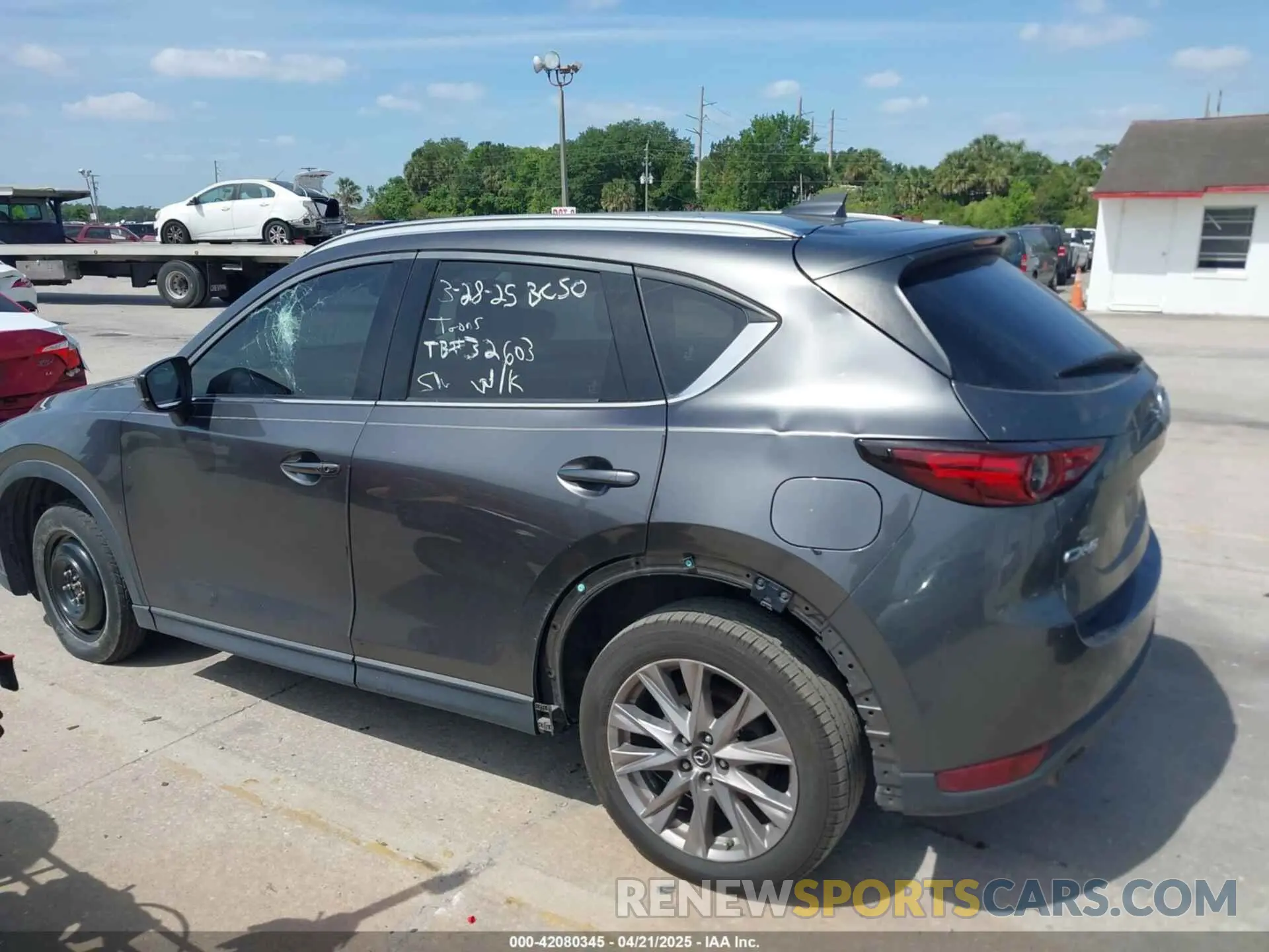 14 Photograph of a damaged car JM3KFADM4K1539770 MAZDA CX-5 2019