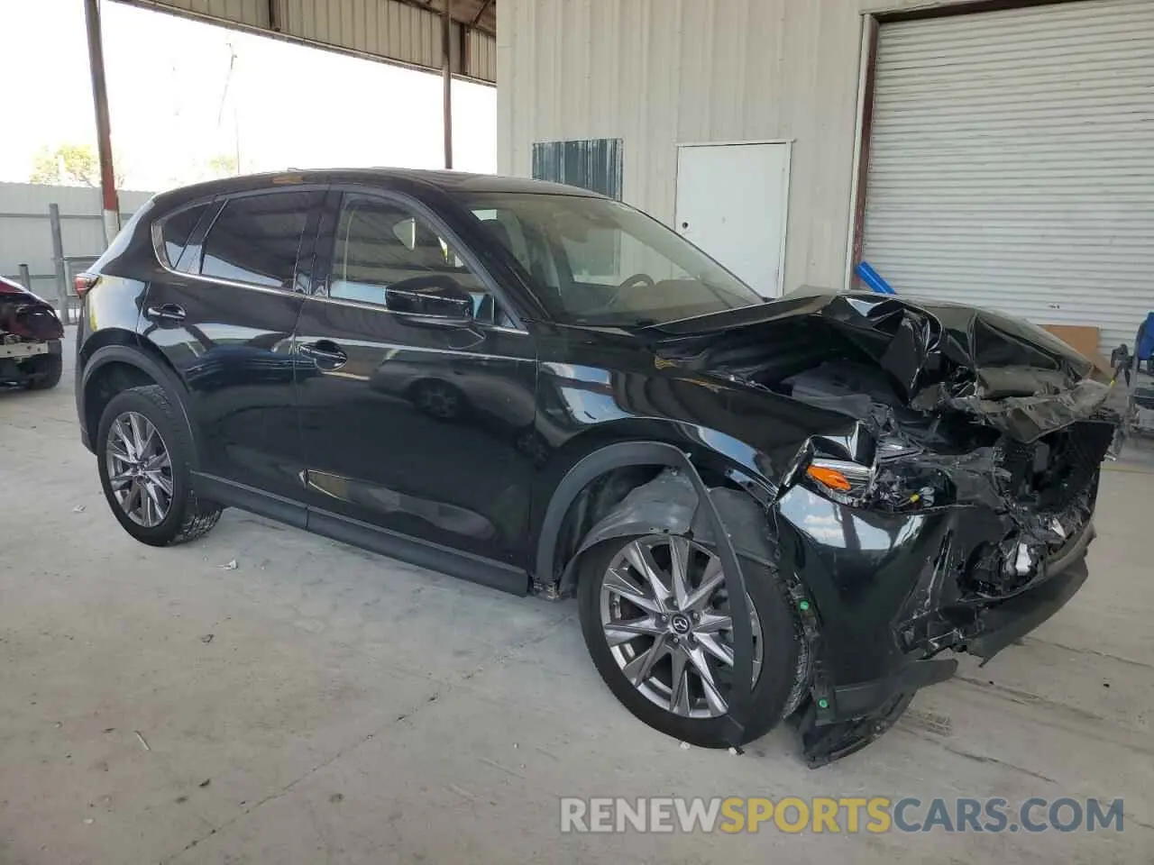 4 Photograph of a damaged car JM3KFADM4K1555256 MAZDA CX-5 2019