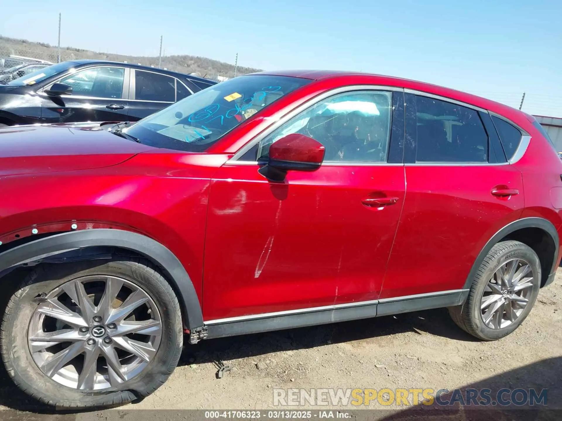 14 Photograph of a damaged car JM3KFADM5K1556917 MAZDA CX-5 2019