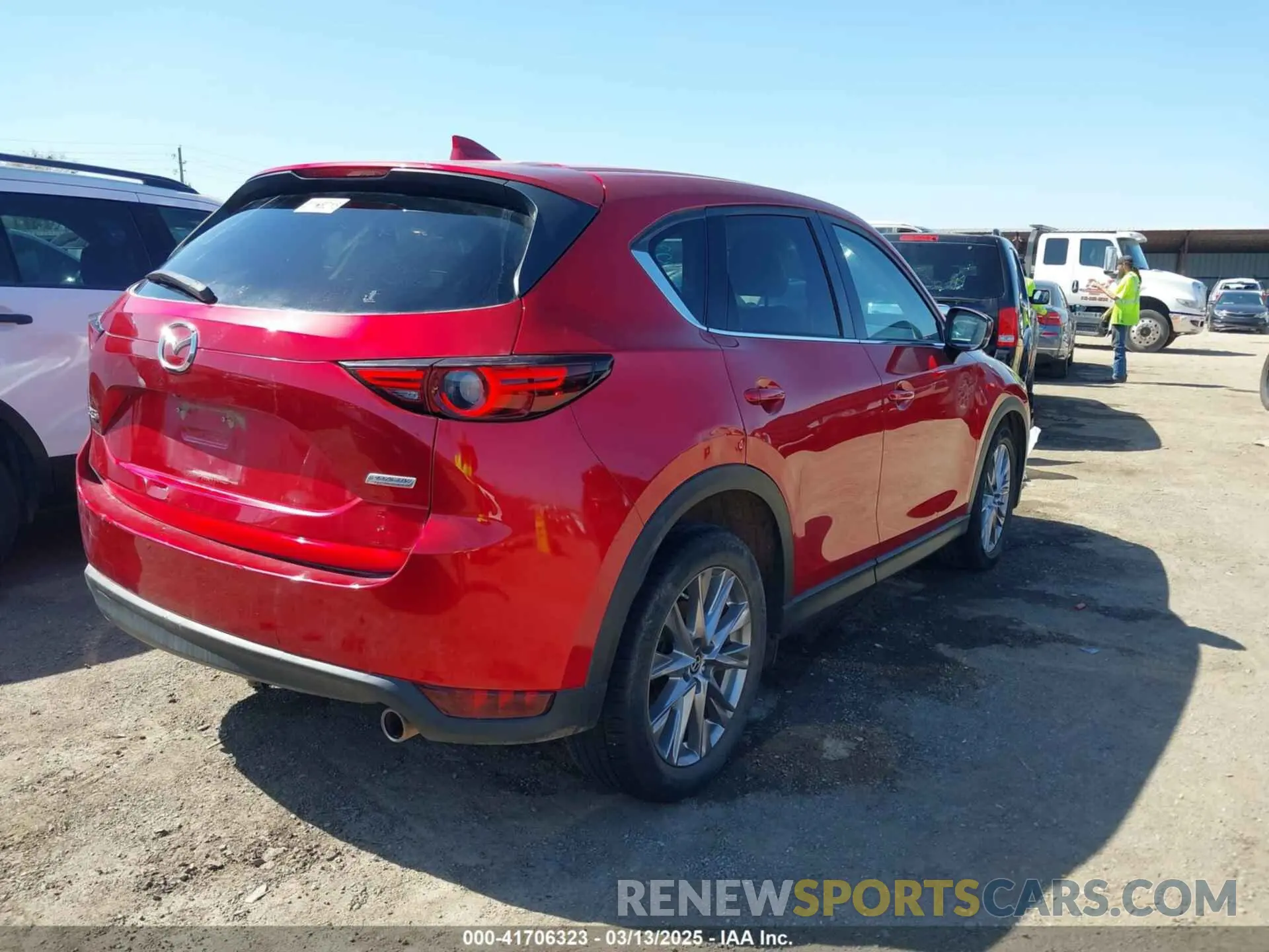 4 Photograph of a damaged car JM3KFADM5K1556917 MAZDA CX-5 2019