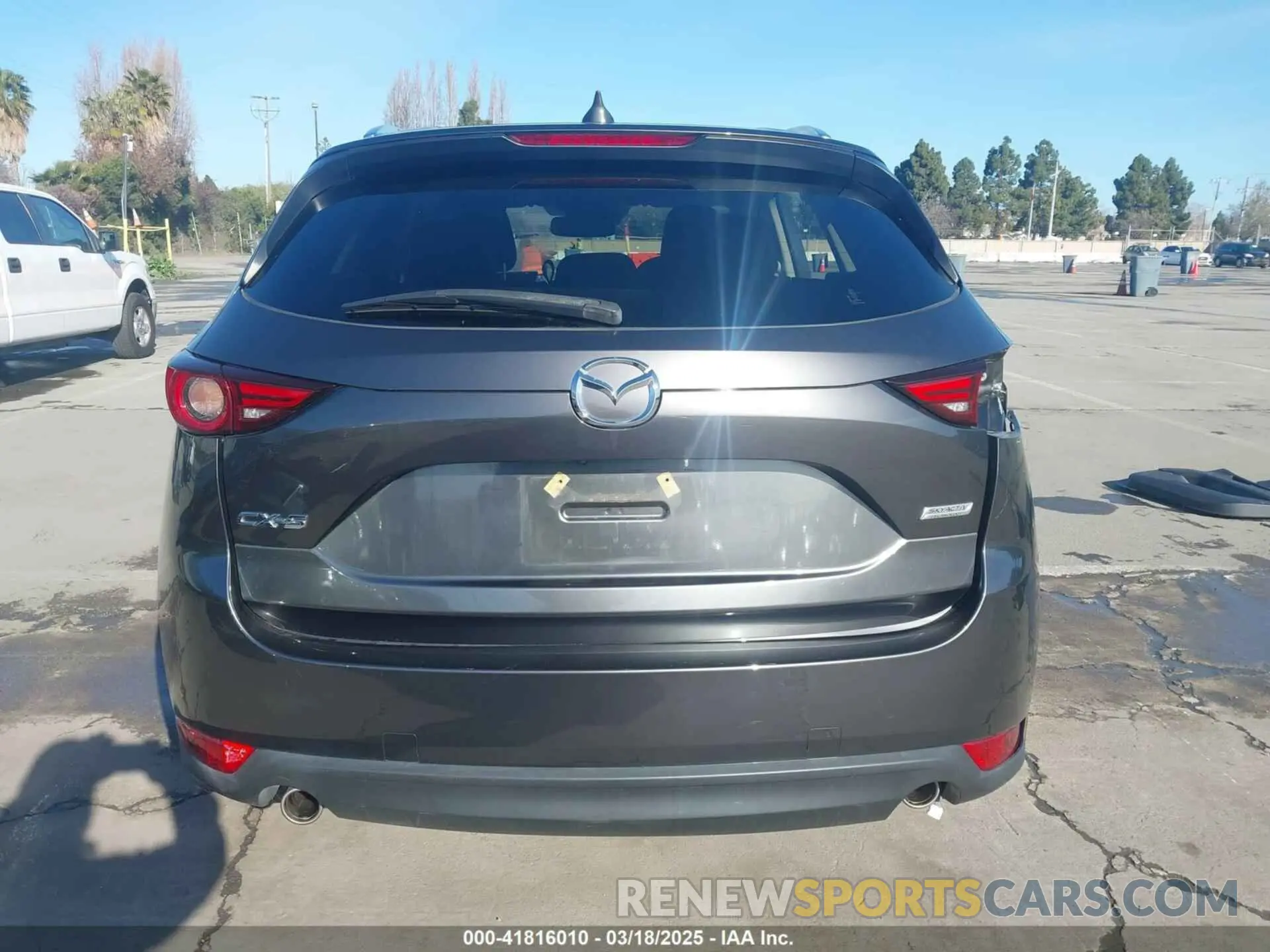 17 Photograph of a damaged car JM3KFADM7K1500753 MAZDA CX-5 2019