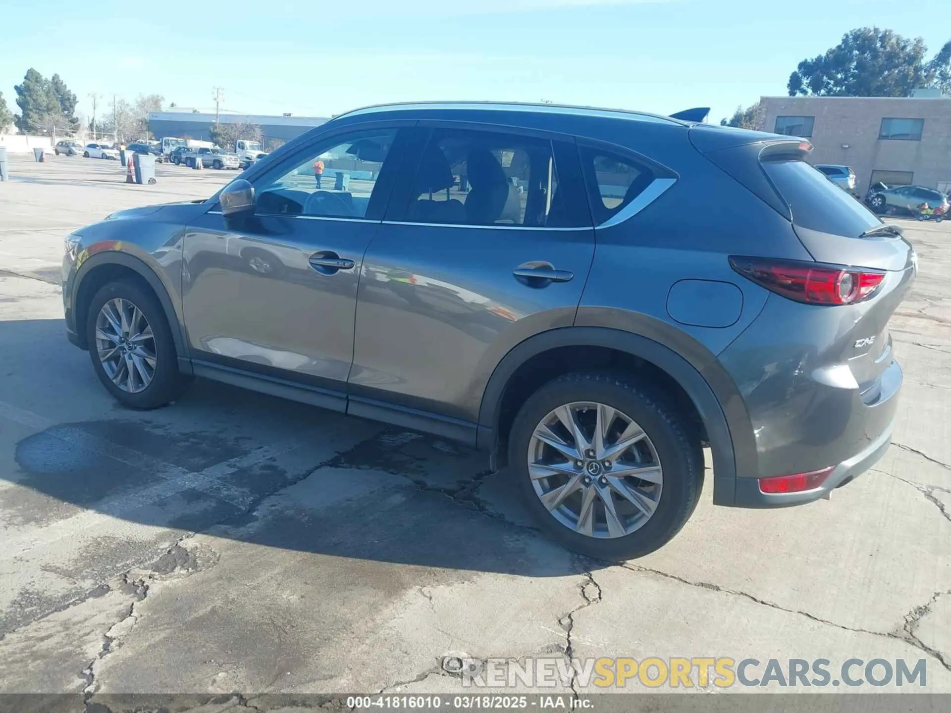 3 Photograph of a damaged car JM3KFADM7K1500753 MAZDA CX-5 2019