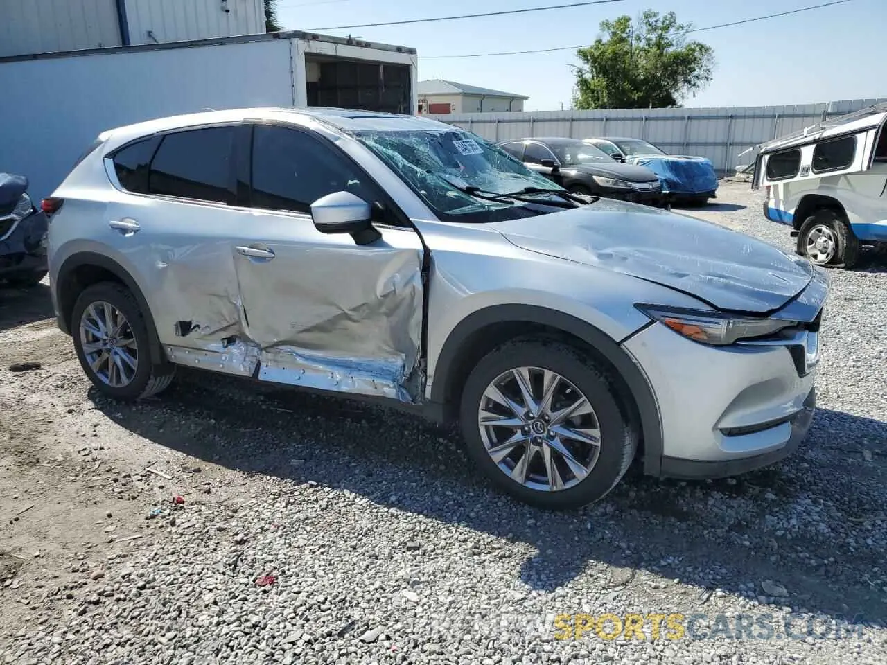 4 Photograph of a damaged car JM3KFADM9K0606479 MAZDA CX-5 2019
