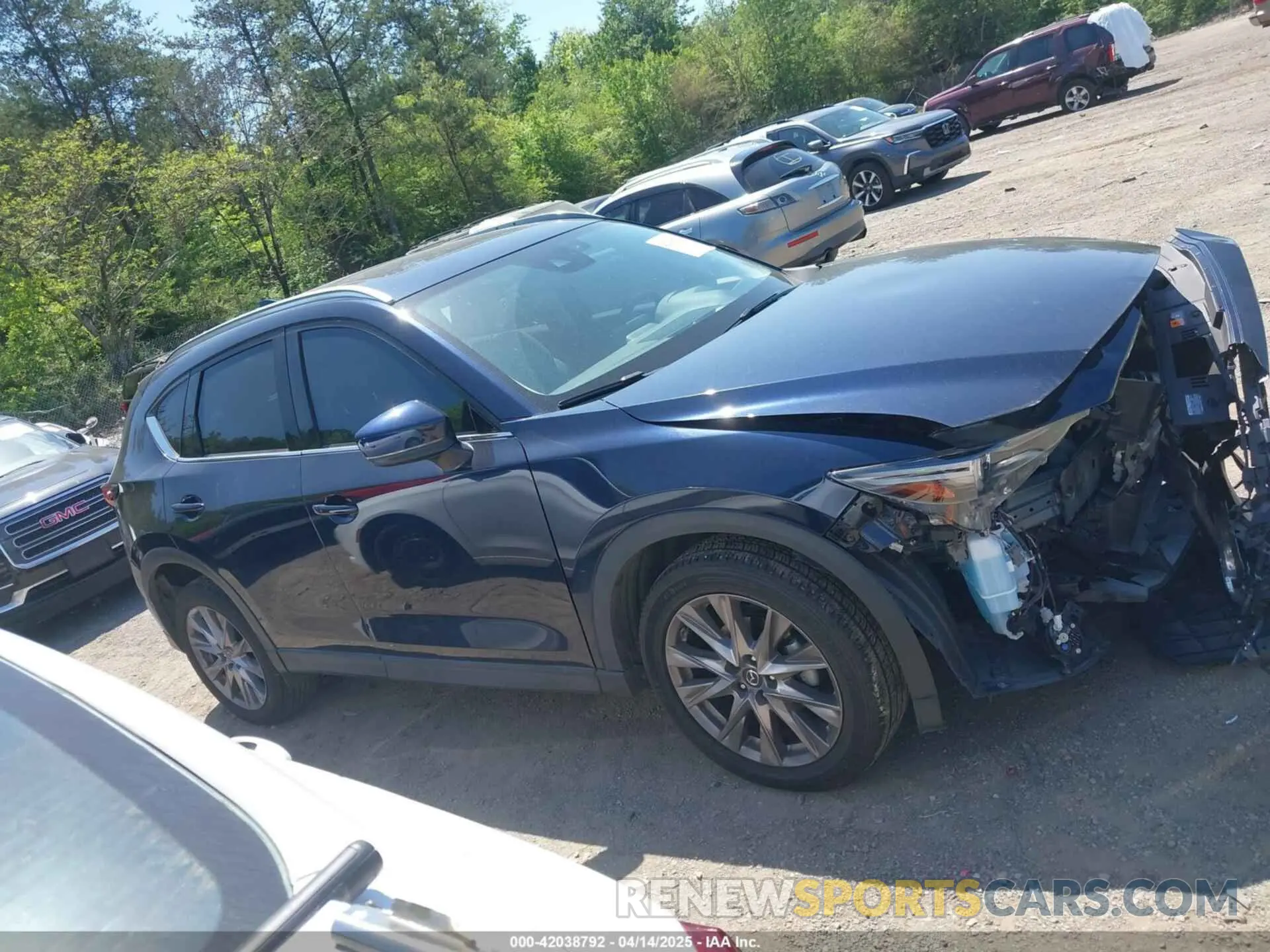 13 Photograph of a damaged car JM3KFADM9K1681967 MAZDA CX-5 2019