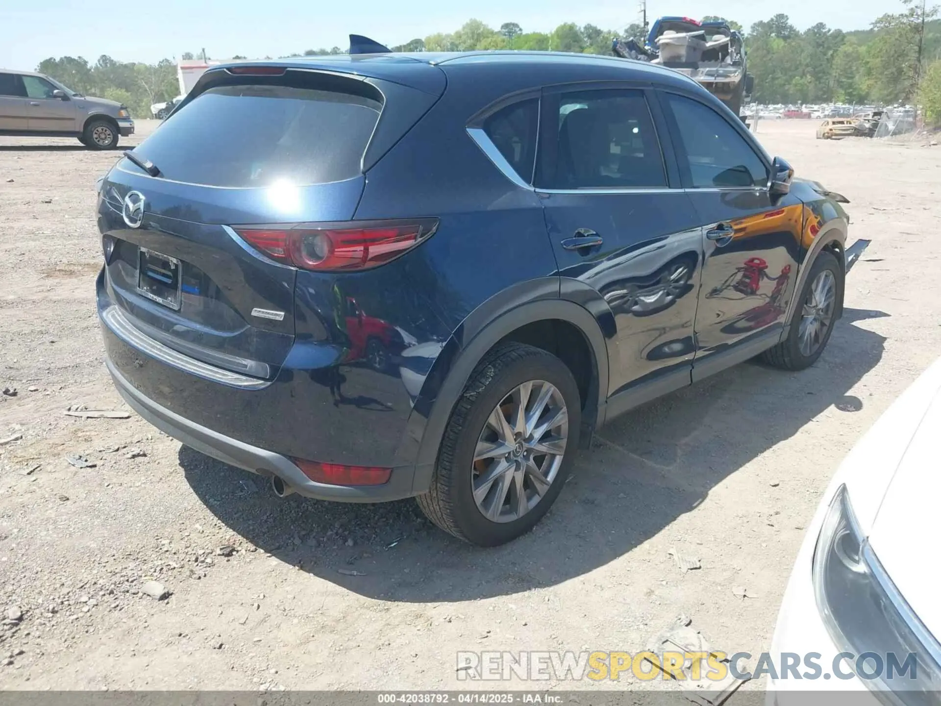 4 Photograph of a damaged car JM3KFADM9K1681967 MAZDA CX-5 2019