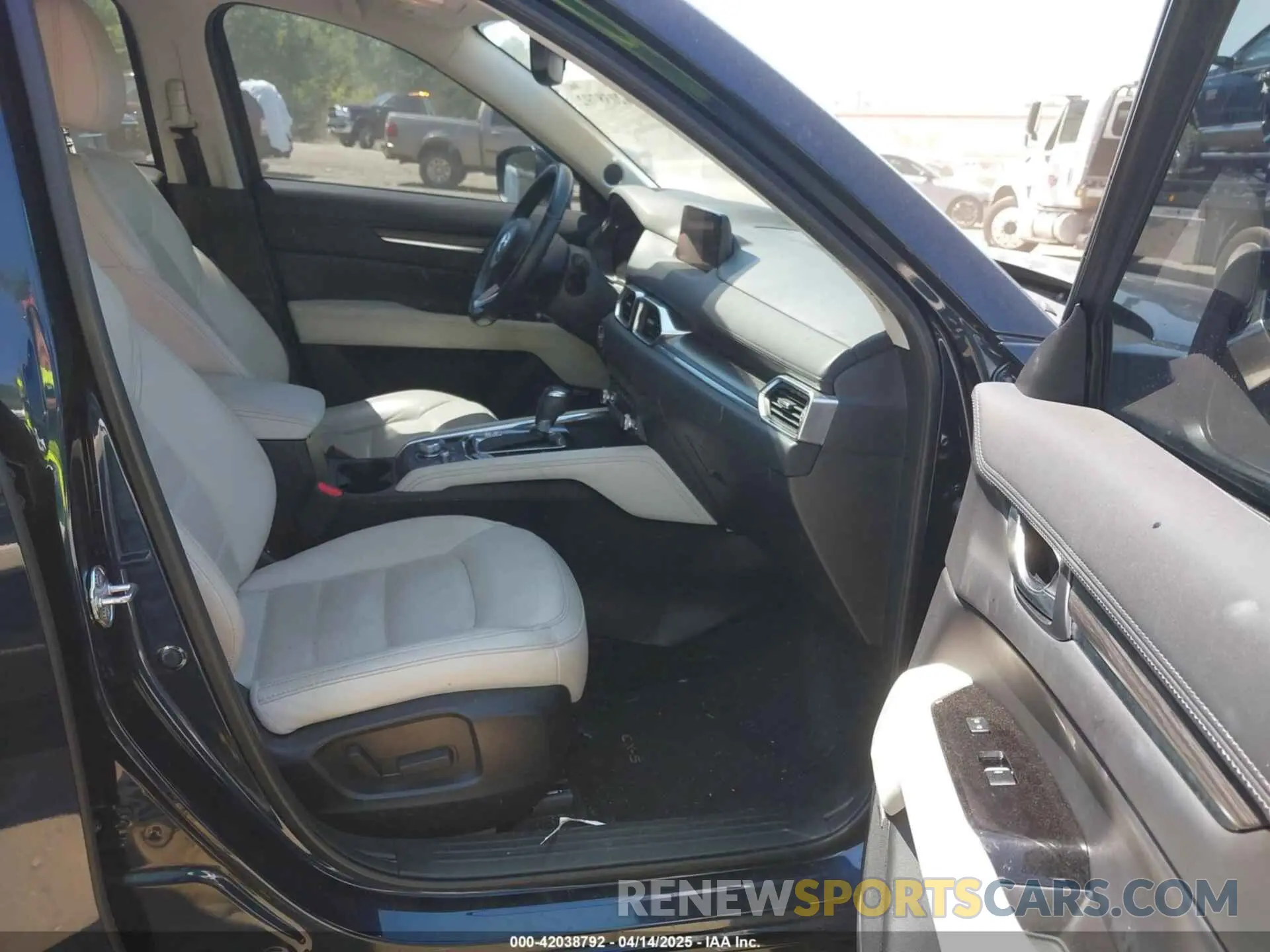 5 Photograph of a damaged car JM3KFADM9K1681967 MAZDA CX-5 2019