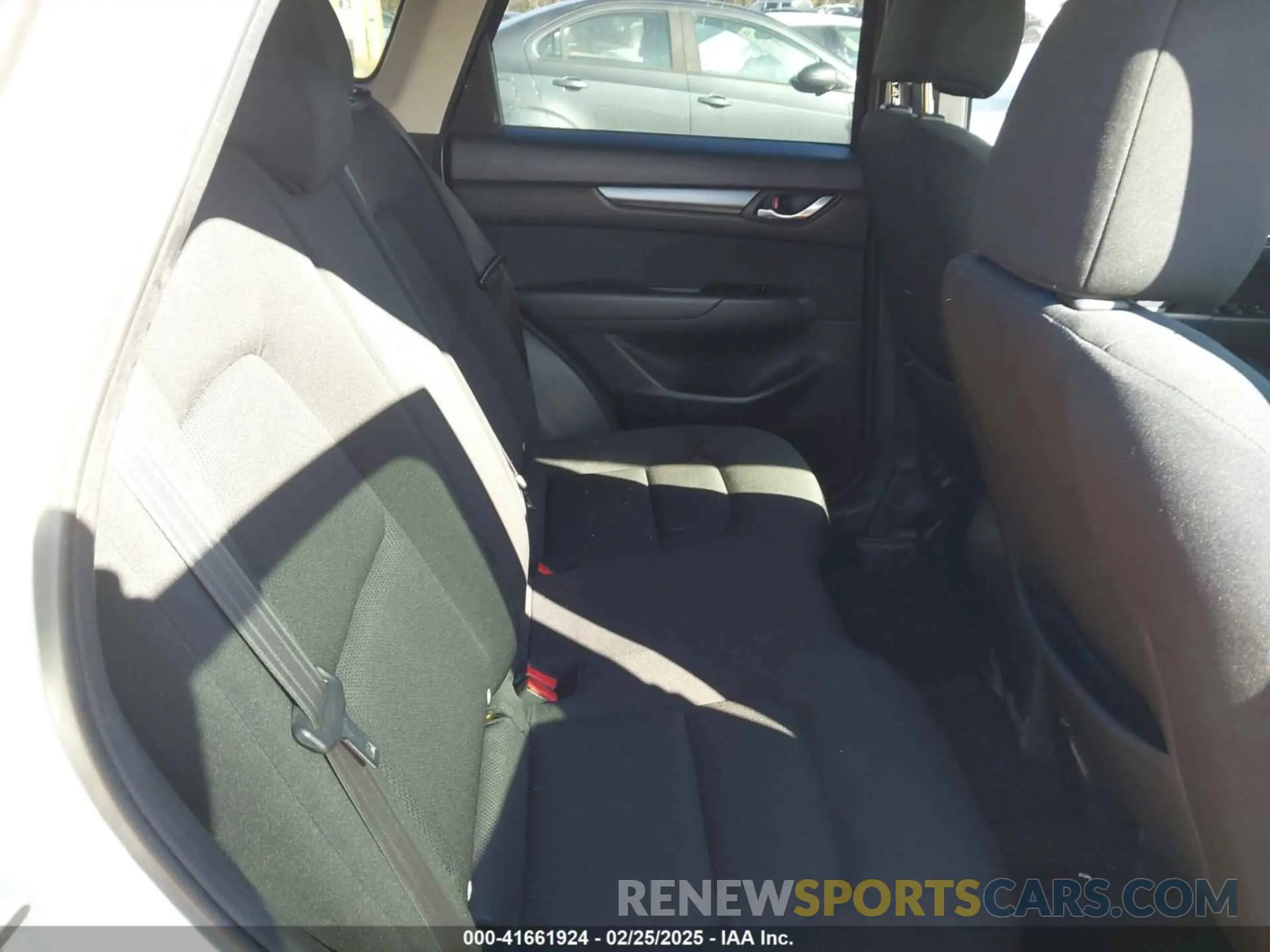 8 Photograph of a damaged car JM3KFBBM0K0574255 MAZDA CX-5 2019