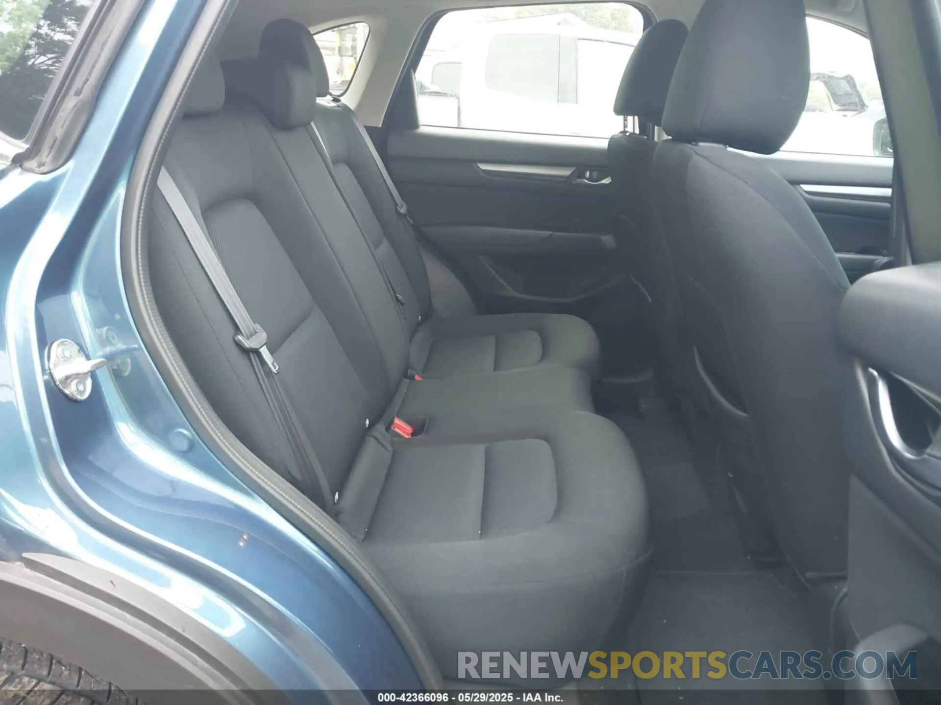 8 Photograph of a damaged car JM3KFBBM0K0603687 MAZDA CX-5 2019