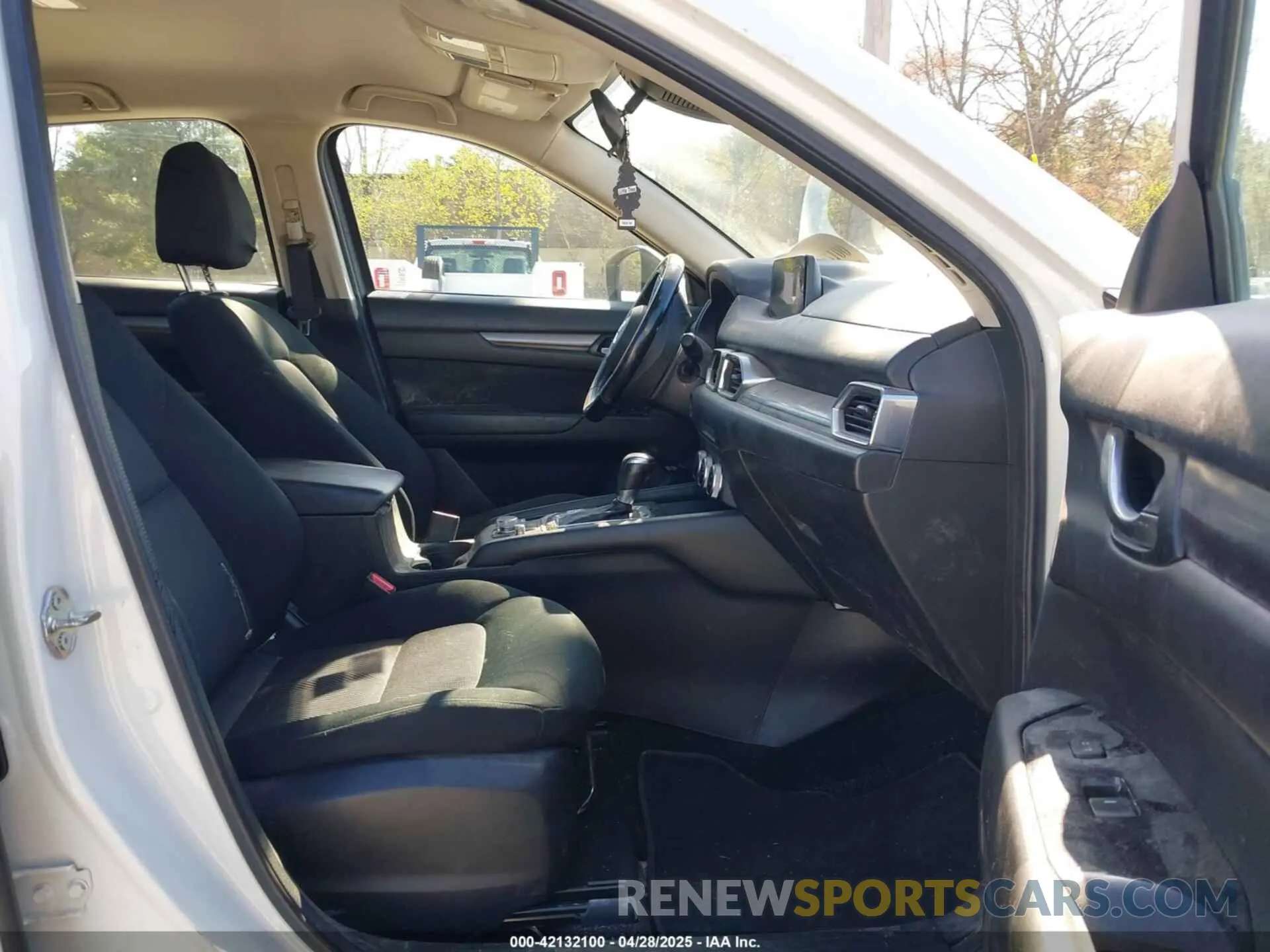 5 Photograph of a damaged car JM3KFBBM1K0626945 MAZDA CX-5 2019