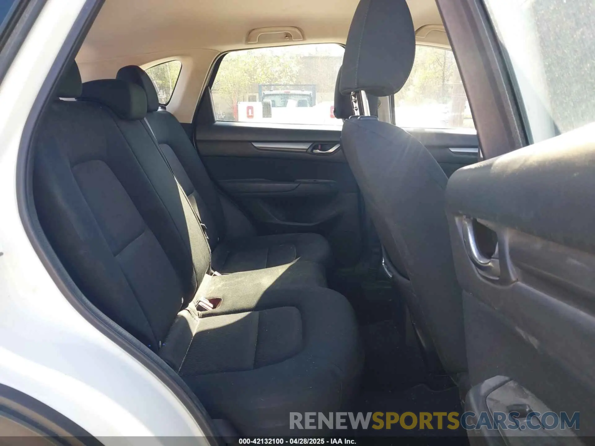 8 Photograph of a damaged car JM3KFBBM1K0626945 MAZDA CX-5 2019