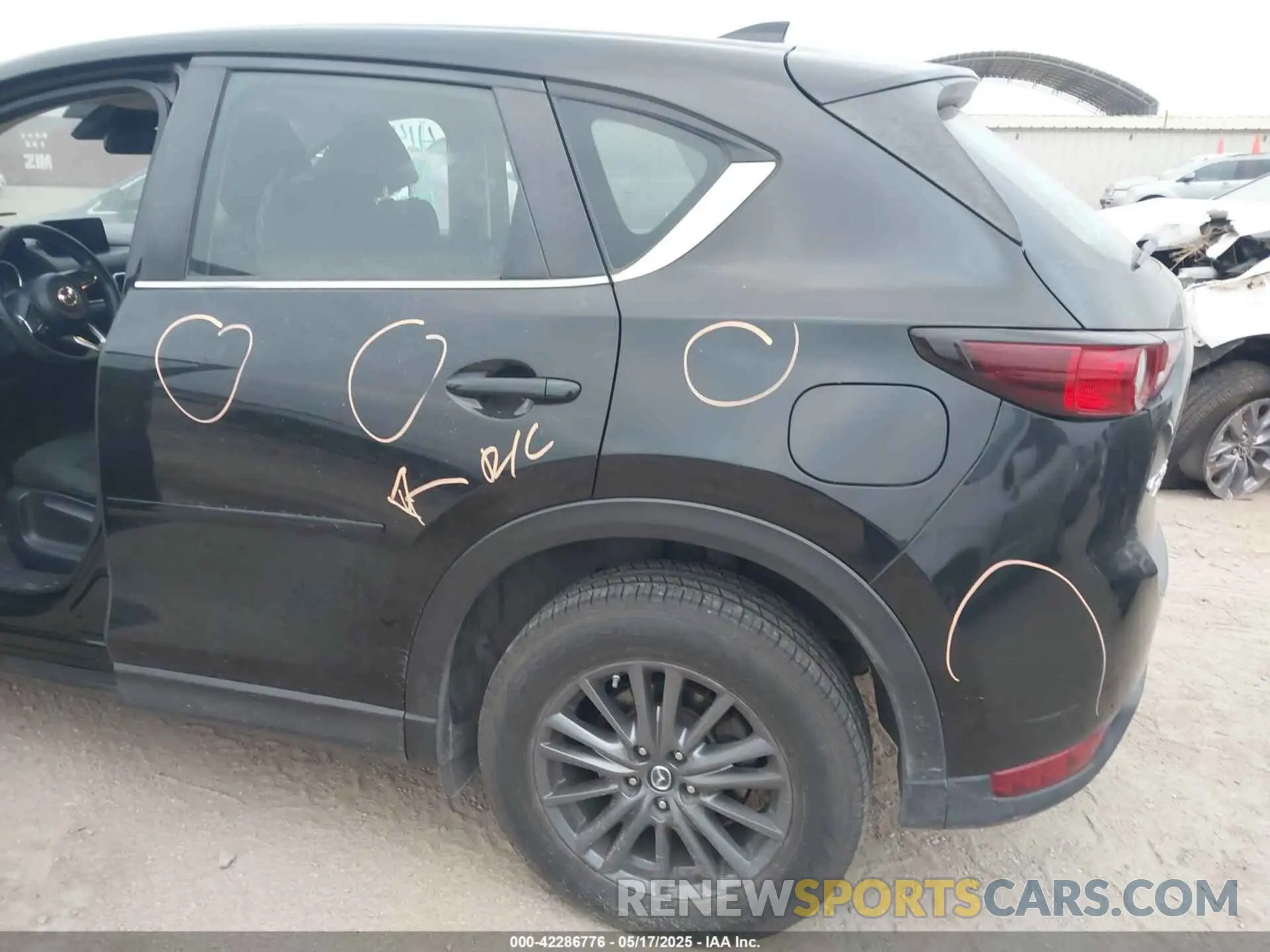 3 Photograph of a damaged car JM3KFBBM2K0697149 MAZDA CX-5 2019