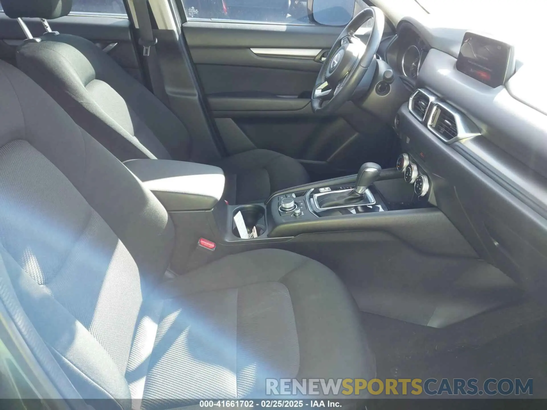 5 Photograph of a damaged car JM3KFBBM5K1612332 MAZDA CX-5 2019