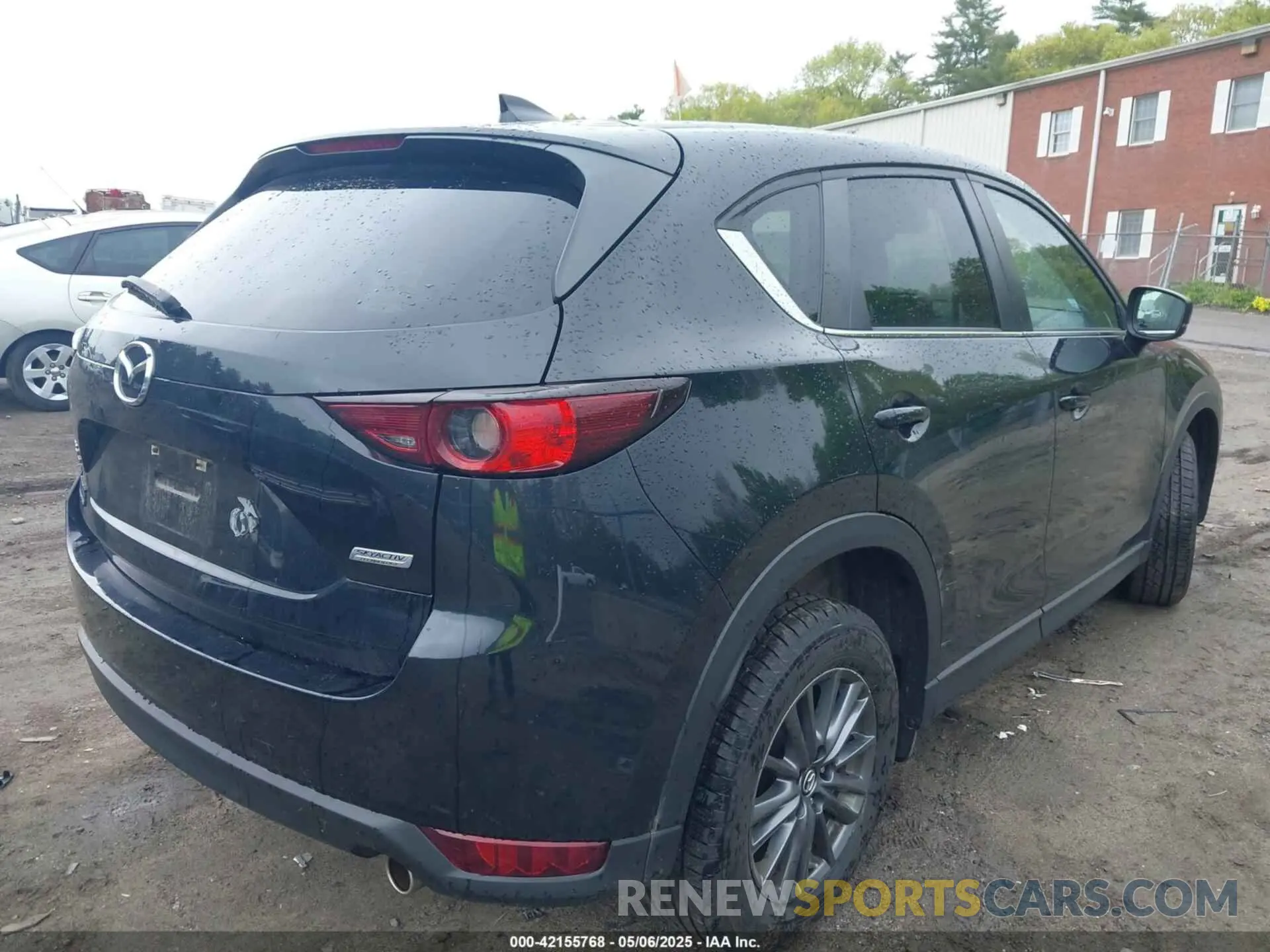 4 Photograph of a damaged car JM3KFBCM0K0689968 MAZDA CX-5 2019
