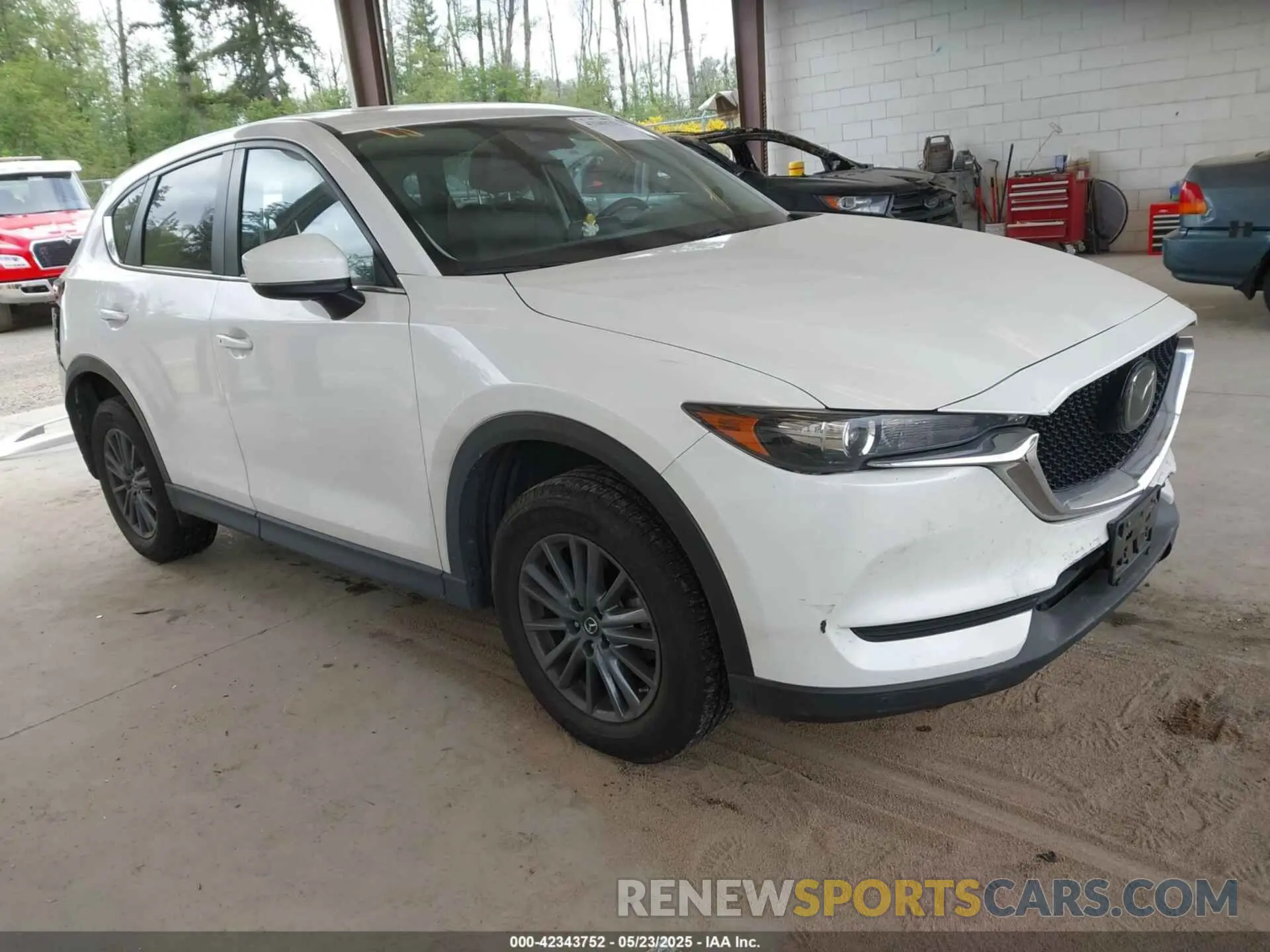 1 Photograph of a damaged car JM3KFBCM0K1626475 MAZDA CX-5 2019