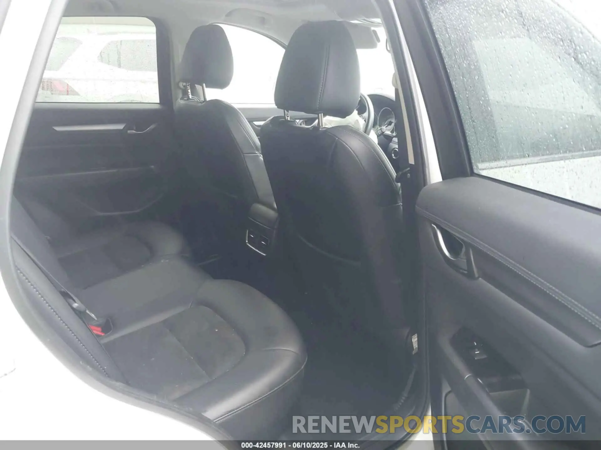 8 Photograph of a damaged car JM3KFBCM1K0574411 MAZDA CX-5 2019