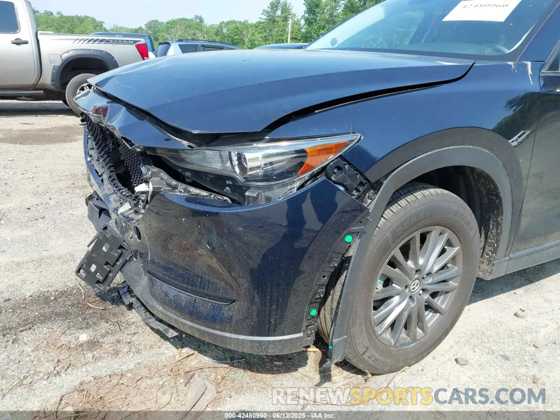 17 Photograph of a damaged car JM3KFBCM1K1662353 MAZDA CX-5 2019