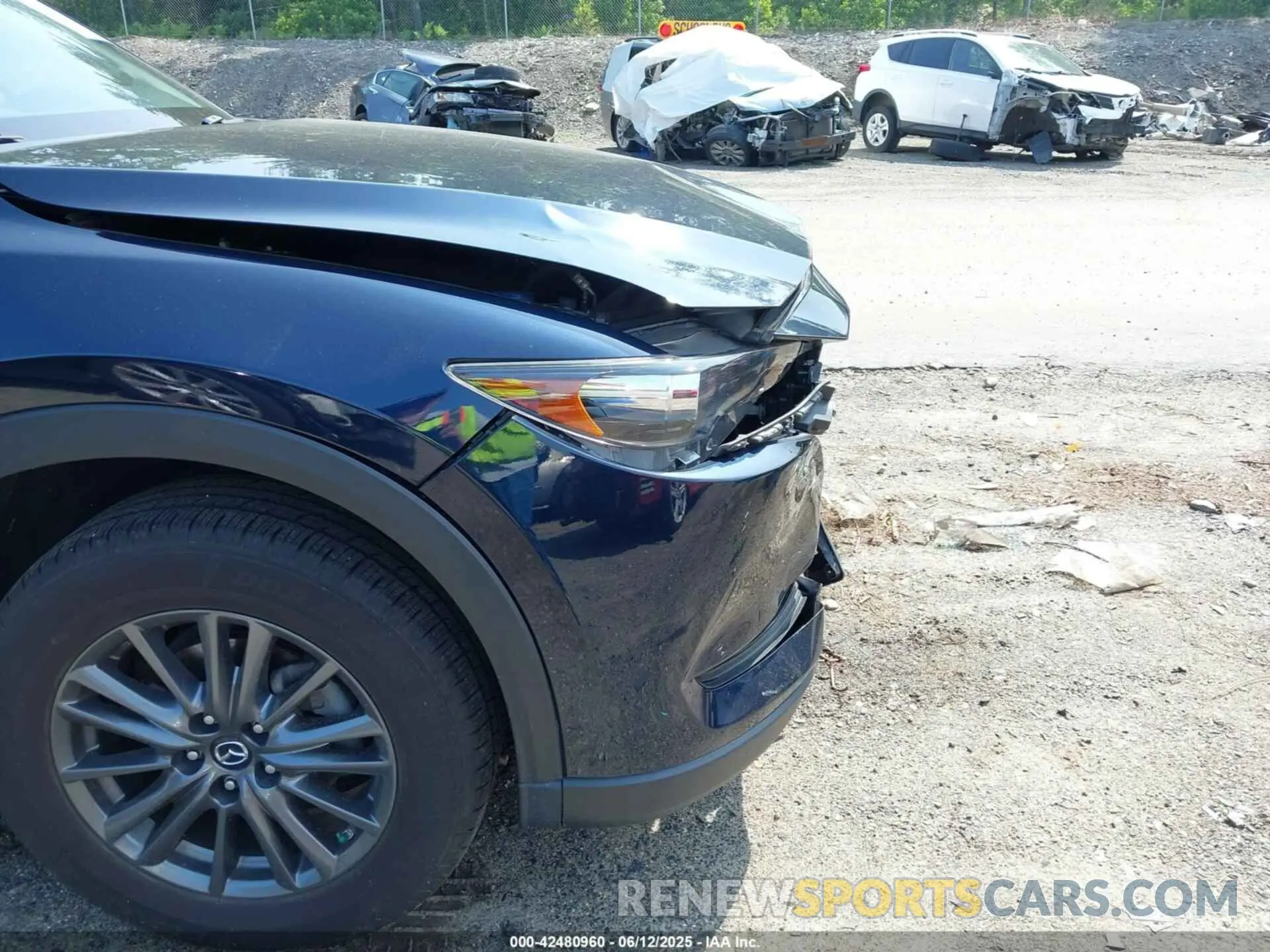 19 Photograph of a damaged car JM3KFBCM1K1662353 MAZDA CX-5 2019