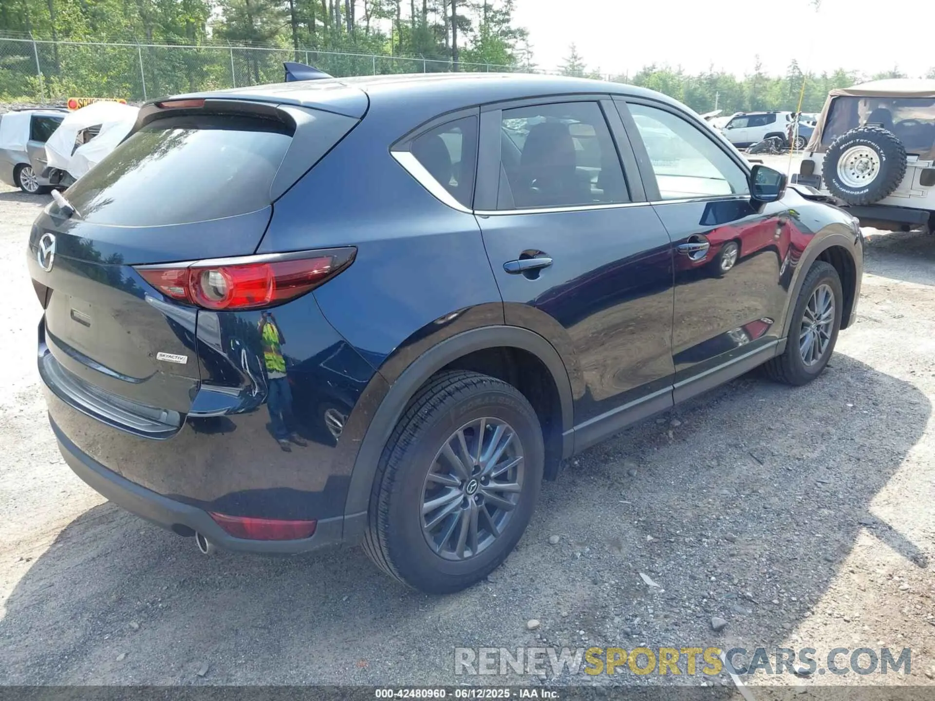 4 Photograph of a damaged car JM3KFBCM1K1662353 MAZDA CX-5 2019