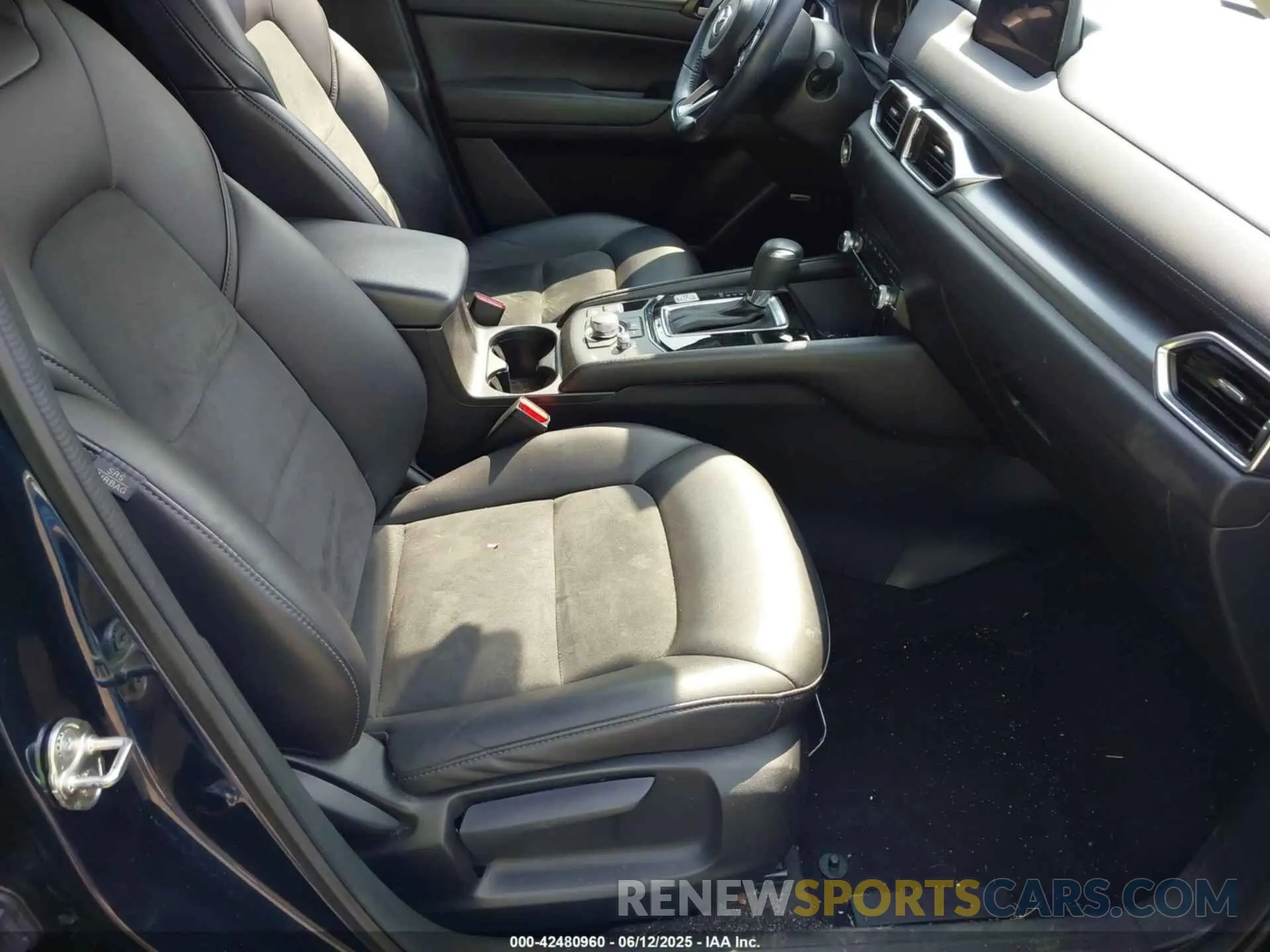 5 Photograph of a damaged car JM3KFBCM1K1662353 MAZDA CX-5 2019